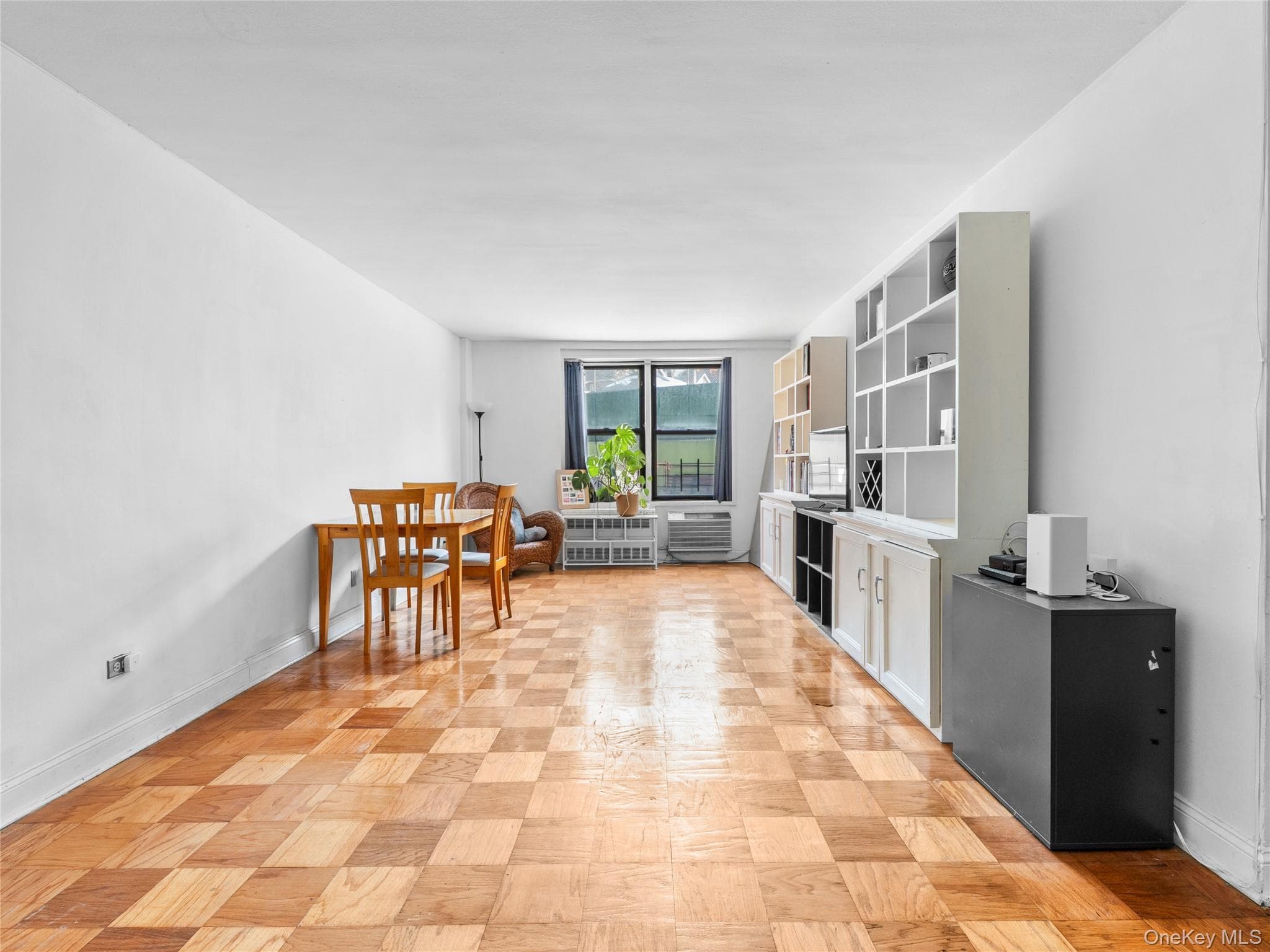 35-20 Leverich Street Unit: 209 thumbnail 7