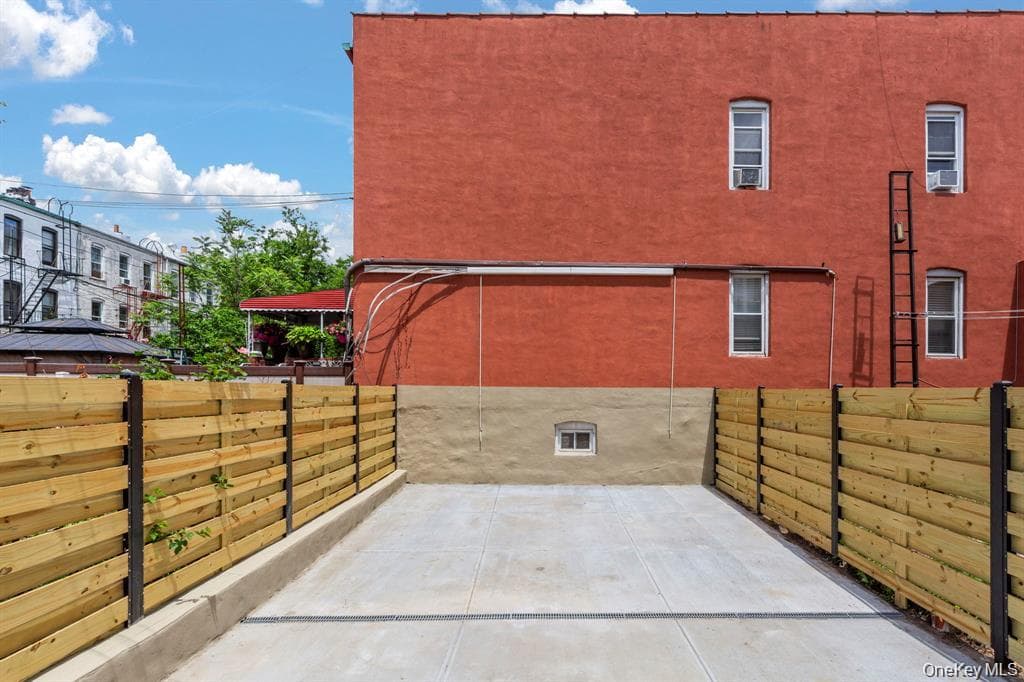 405 Irving Avenue thumbnail 44