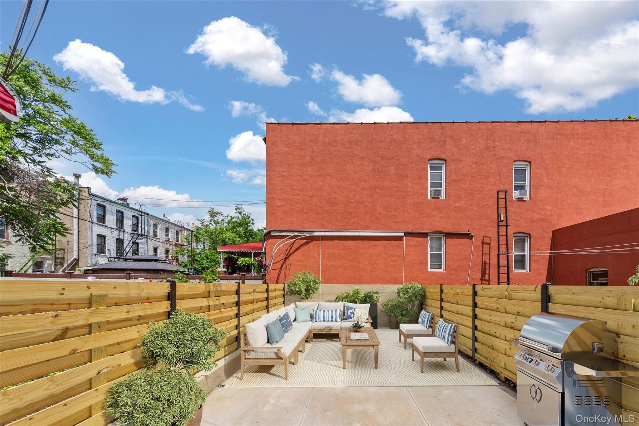405 Irving Avenue thumbnail 43