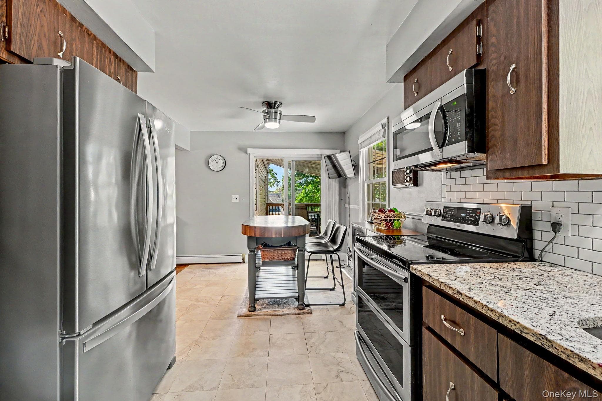 3235 Lincoln Drive thumbnail 13
