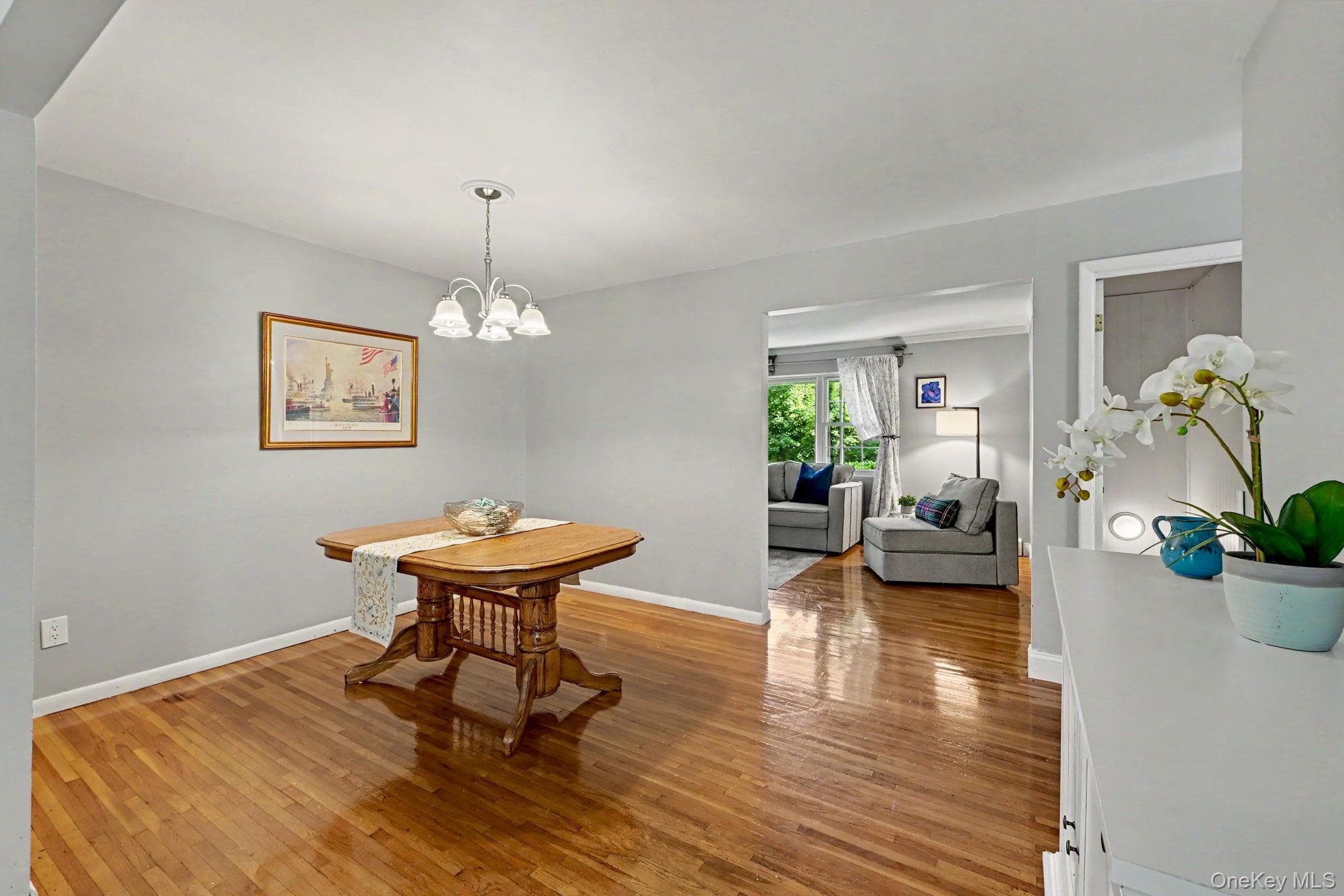 3235 Lincoln Drive thumbnail 8