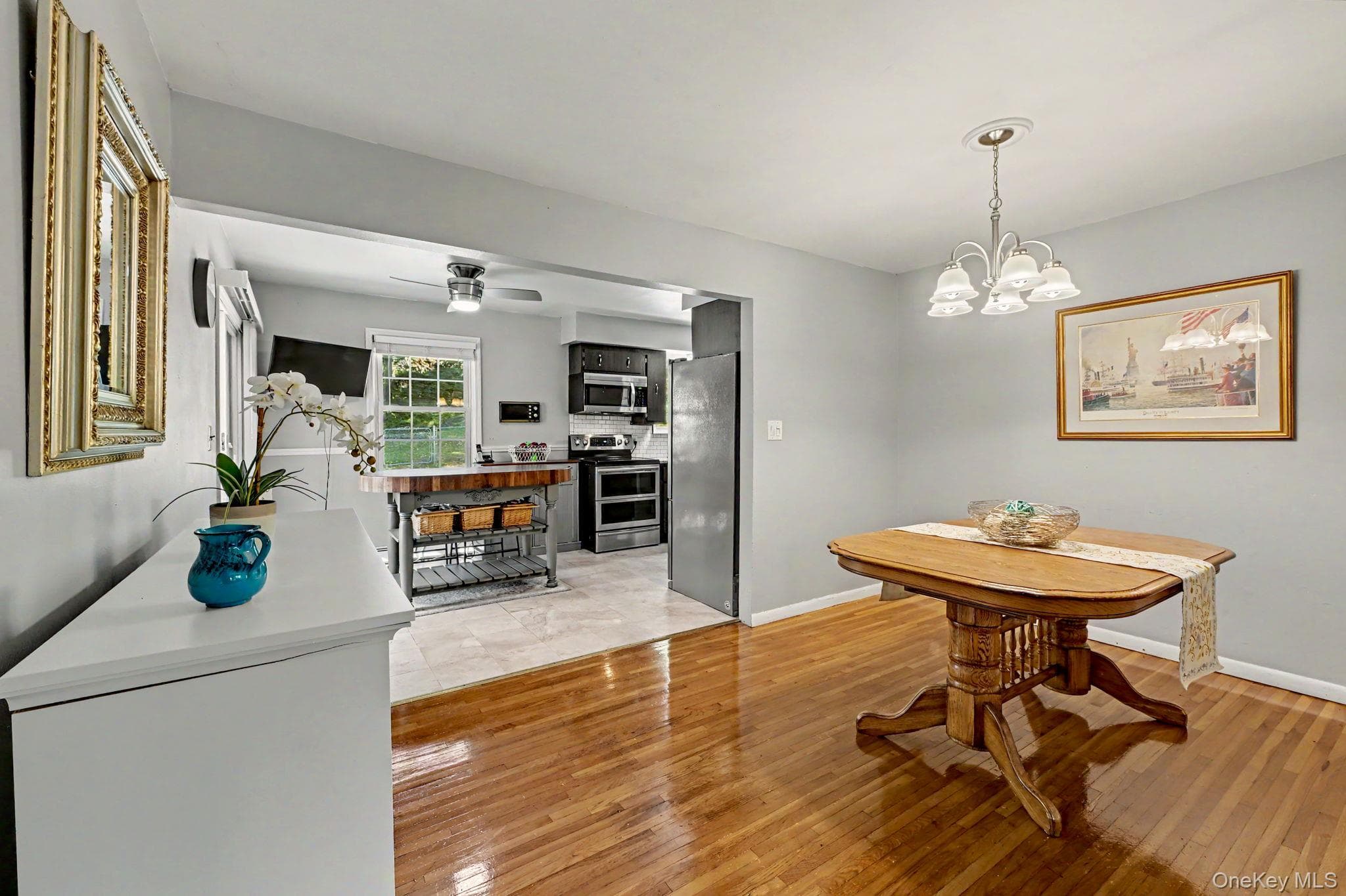 3235 Lincoln Drive thumbnail 6