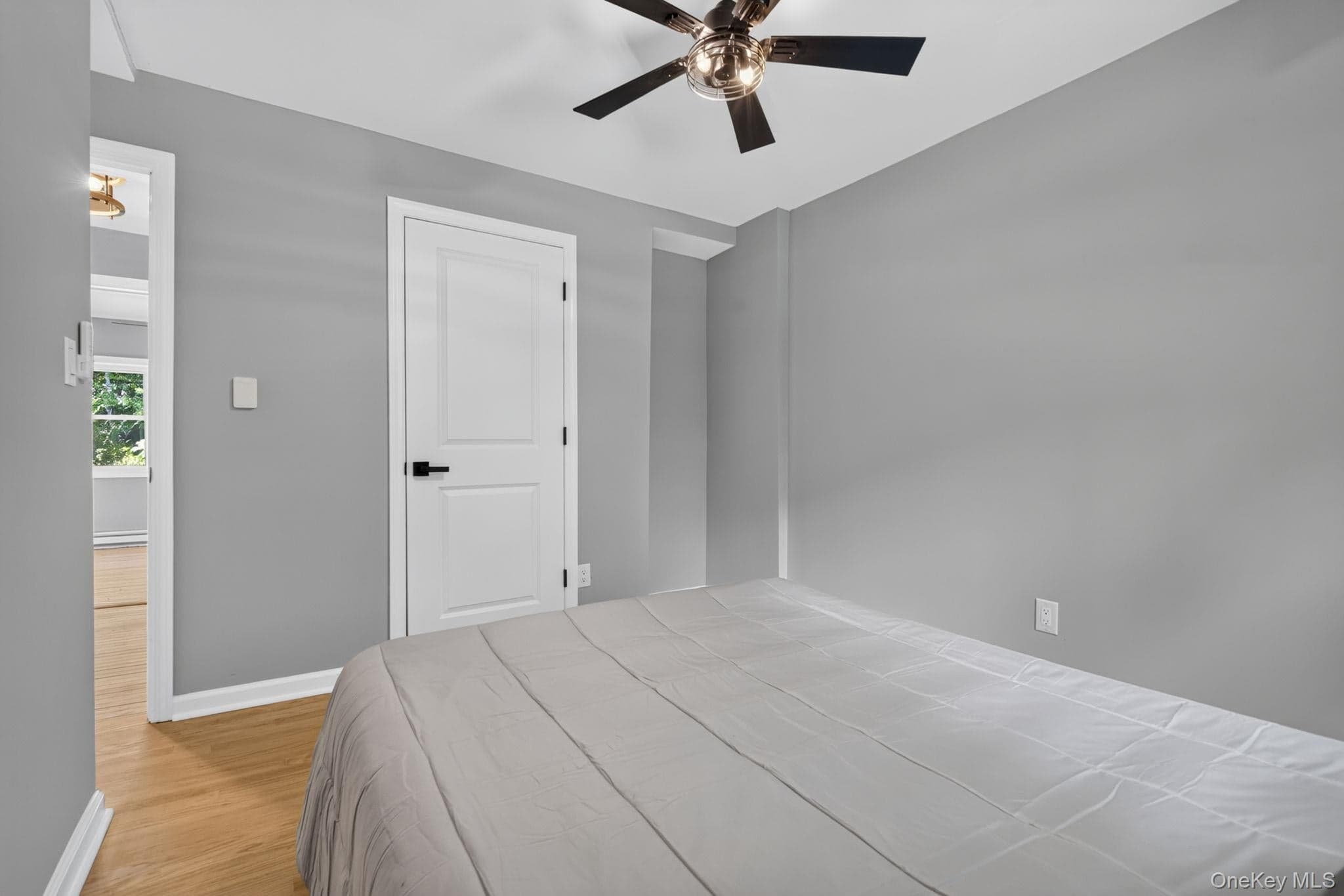 517 E Mountain Road thumbnail 30