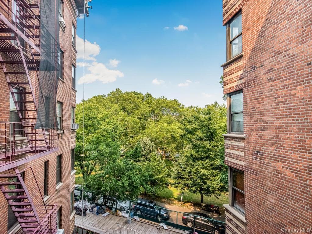 306 E Mosholu Parkway Unit: 4F thumbnail 16