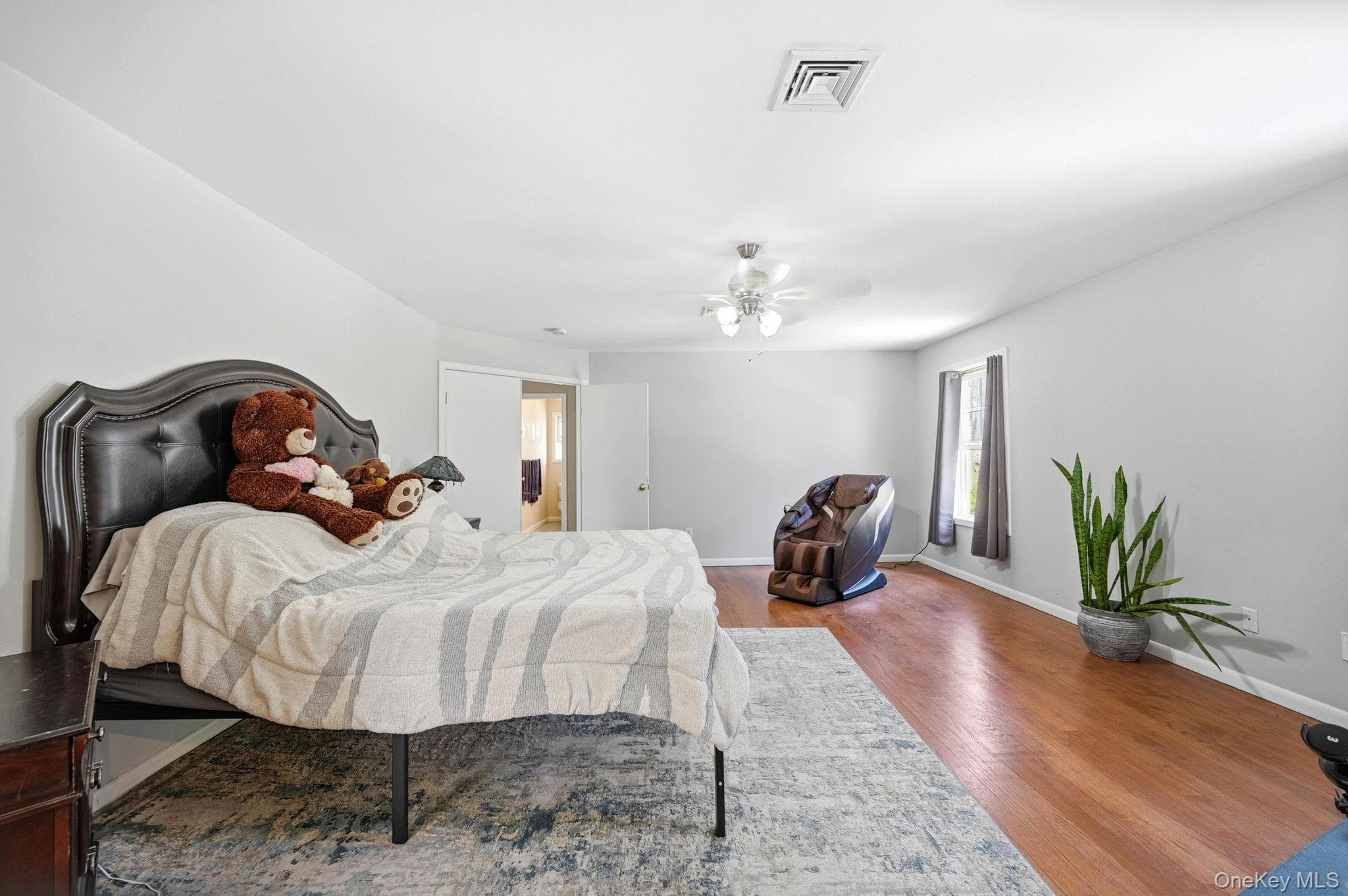 155 Alexander Road thumbnail 16