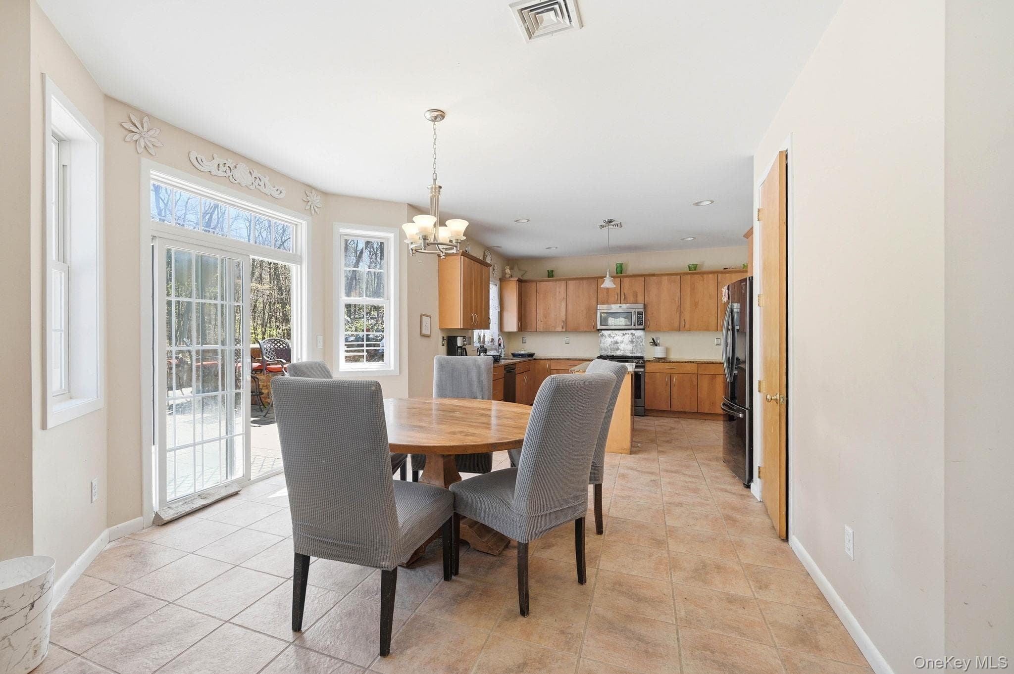 155 Alexander Road thumbnail 26