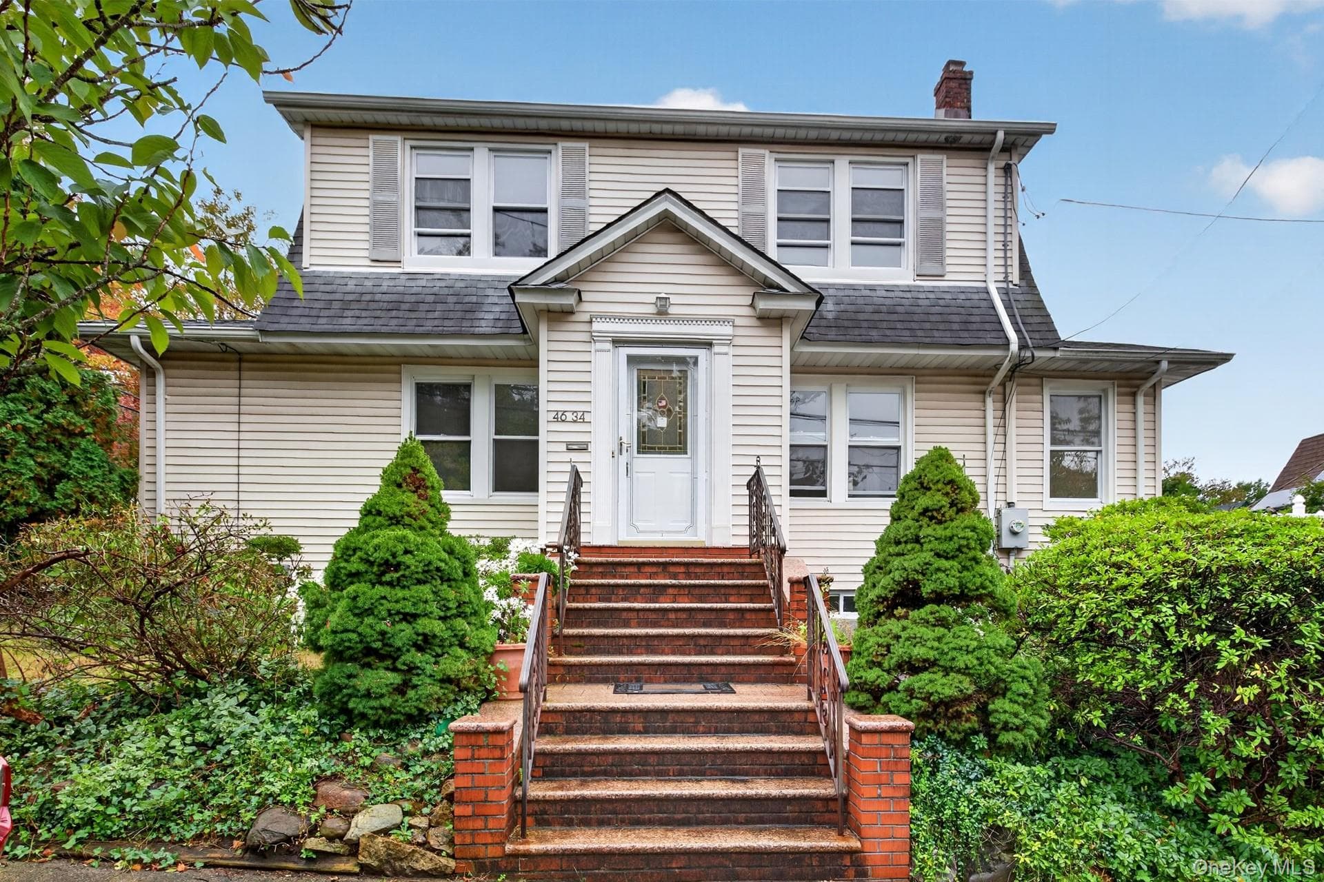 4634 Iris Lane photo 1
