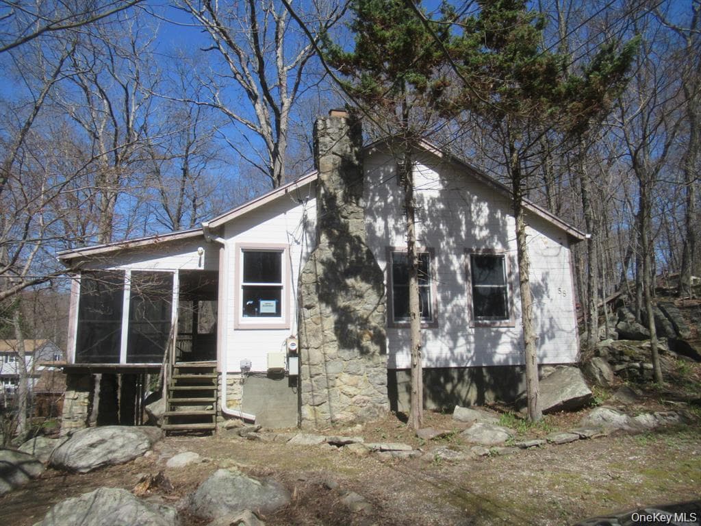 58 Hillside Drive photo 1