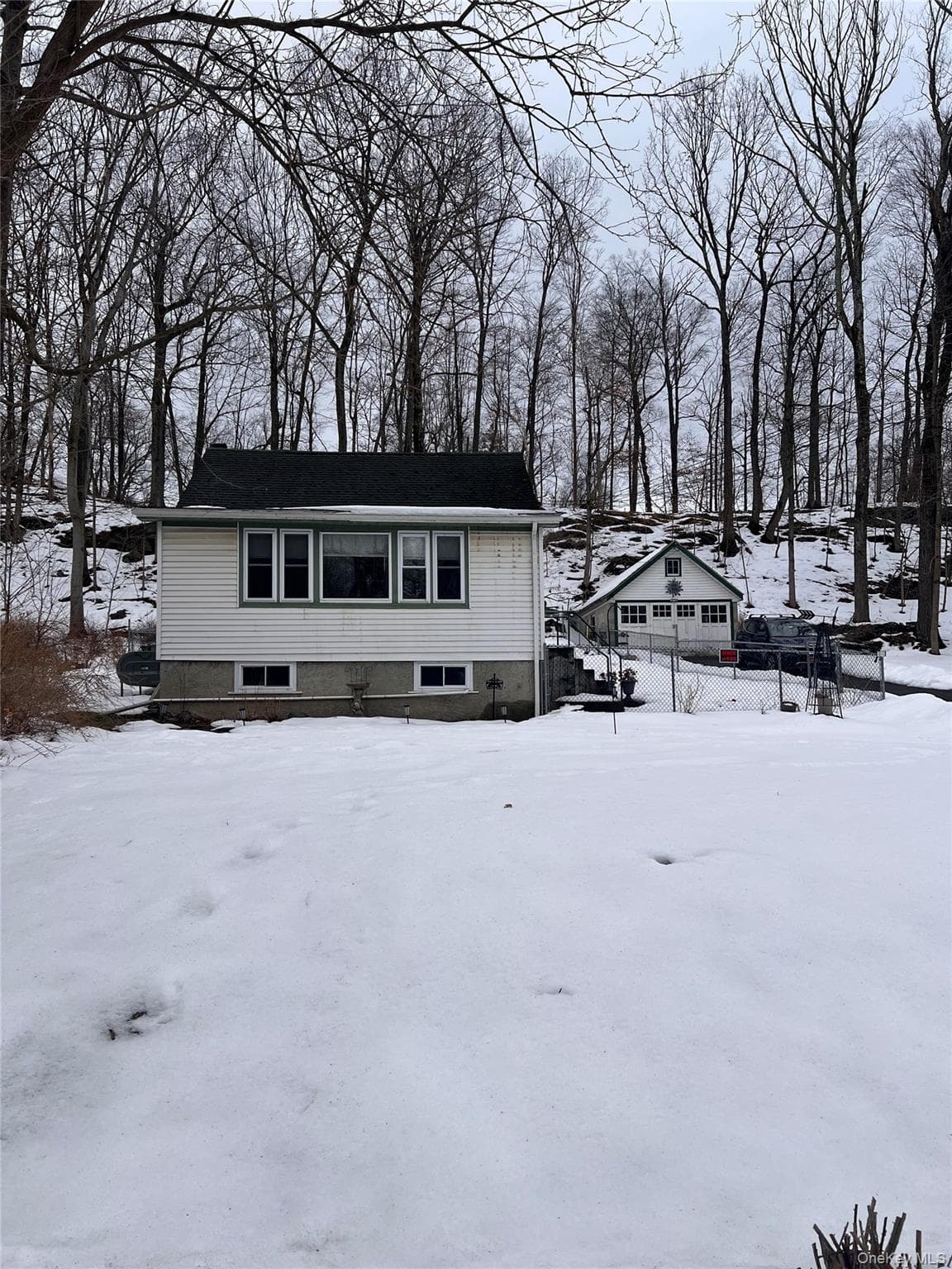 206 Lakeview Road thumbnail 2