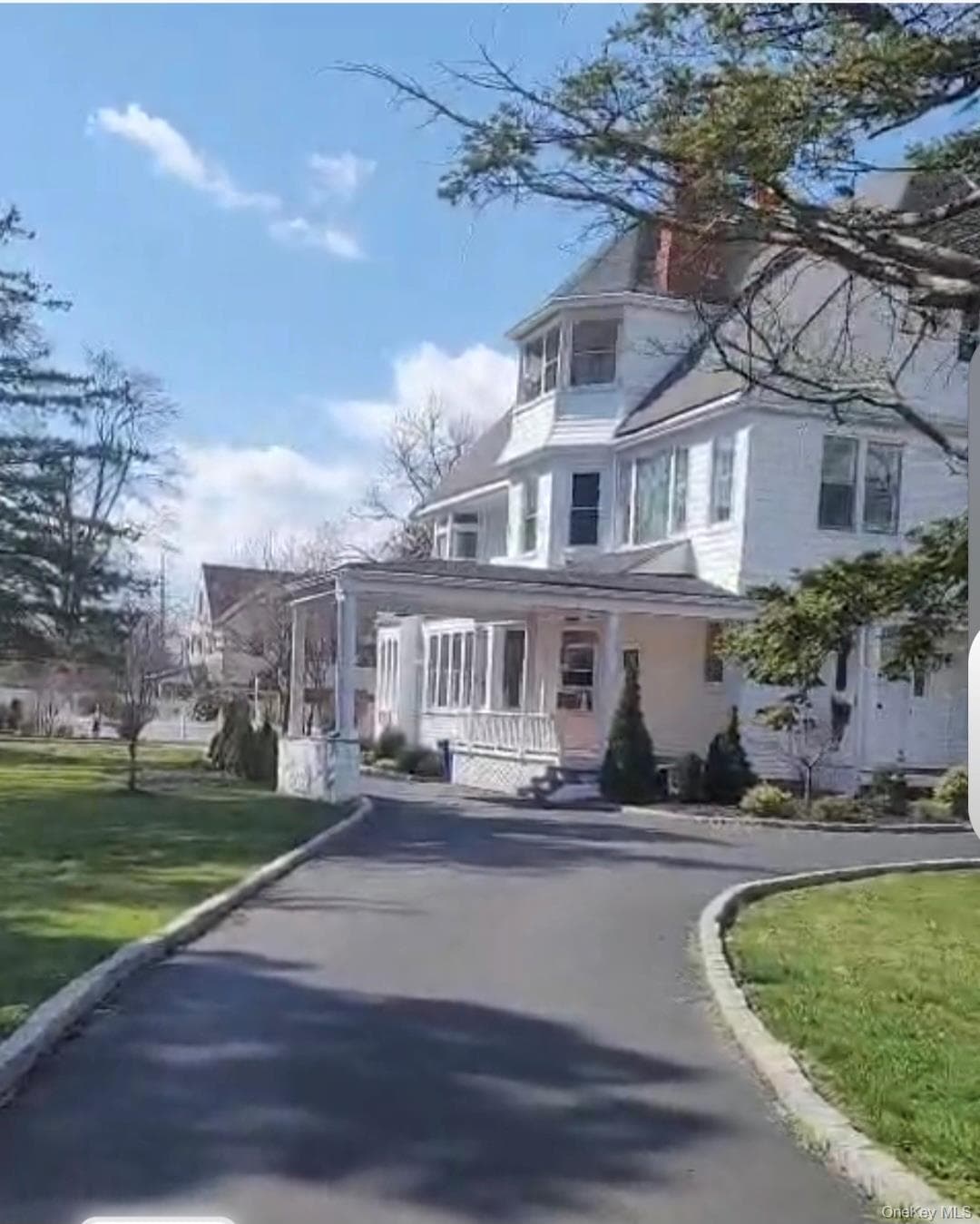 129 Hilton Avenue thumbnail 12