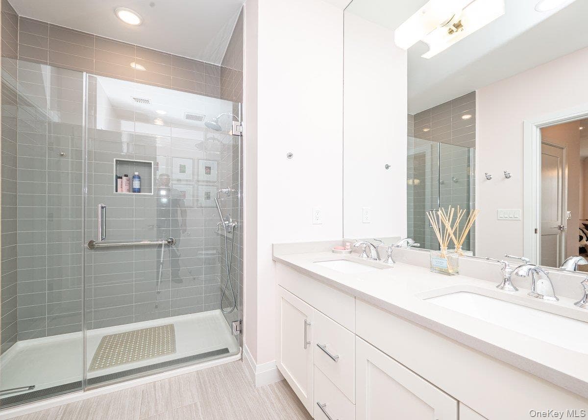 30101 Spruce Pond Circle thumbnail 14