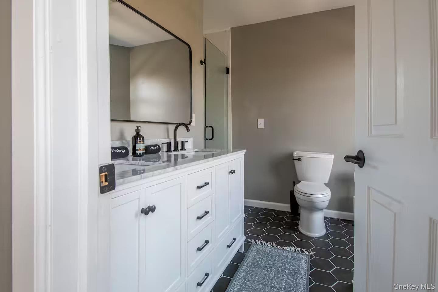 34 E Saint James Street thumbnail 18
