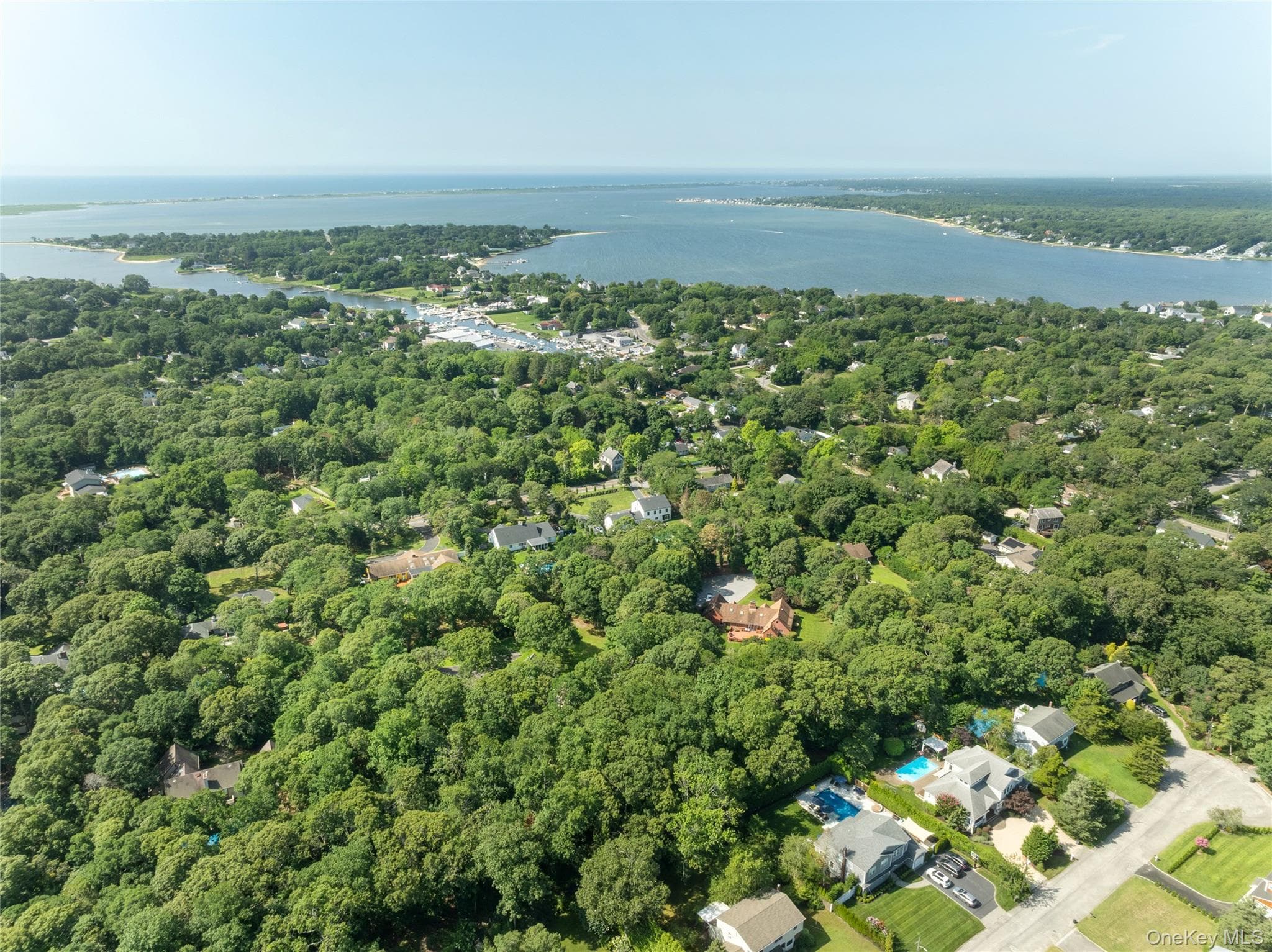 21 Bay Avenue thumbnail 42