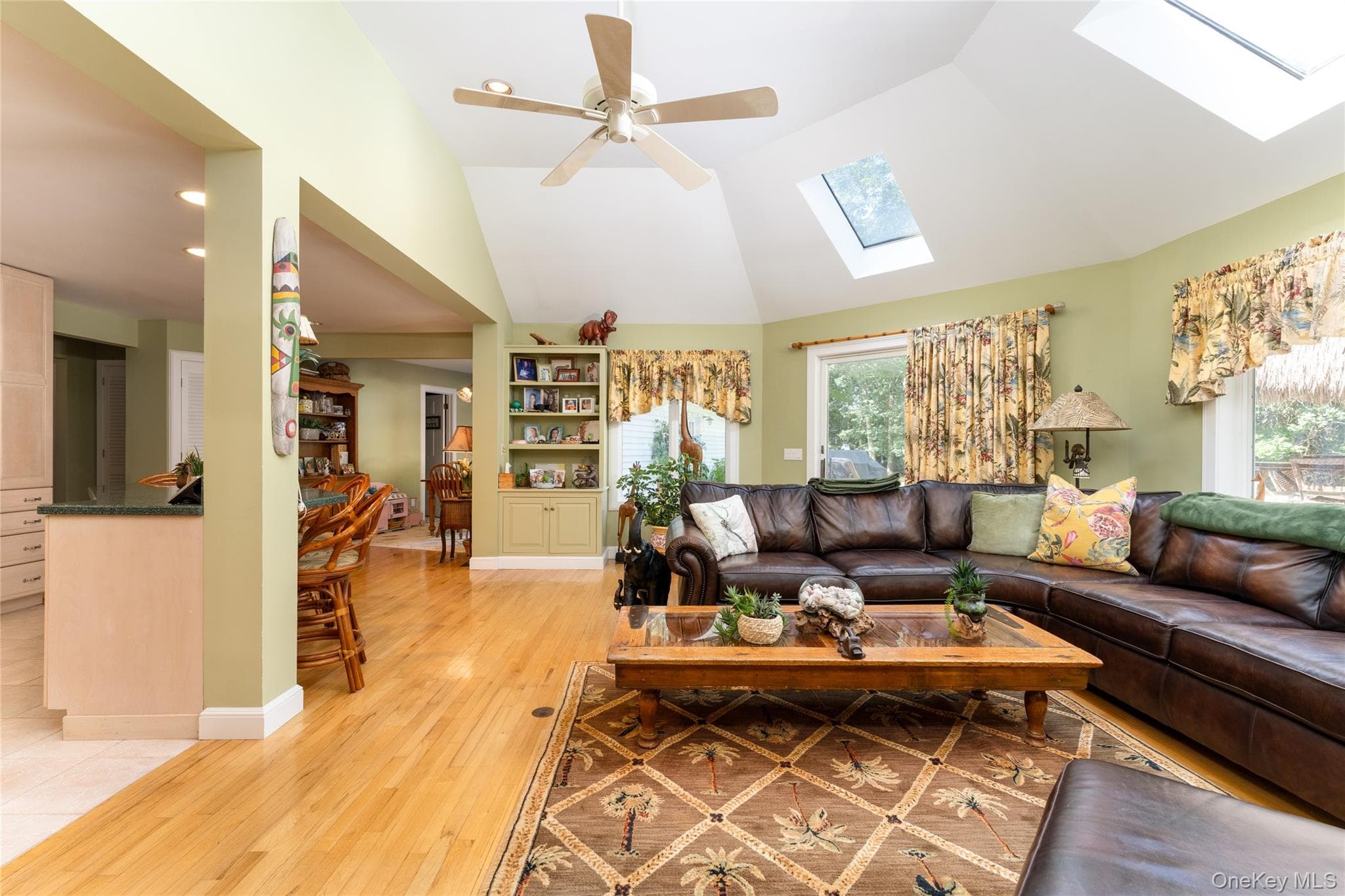 21 Bay Avenue thumbnail 20