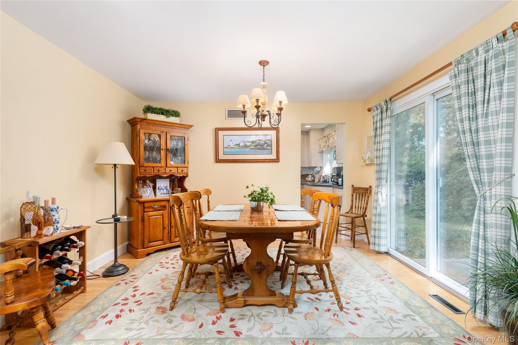 21 Bay Avenue thumbnail 11