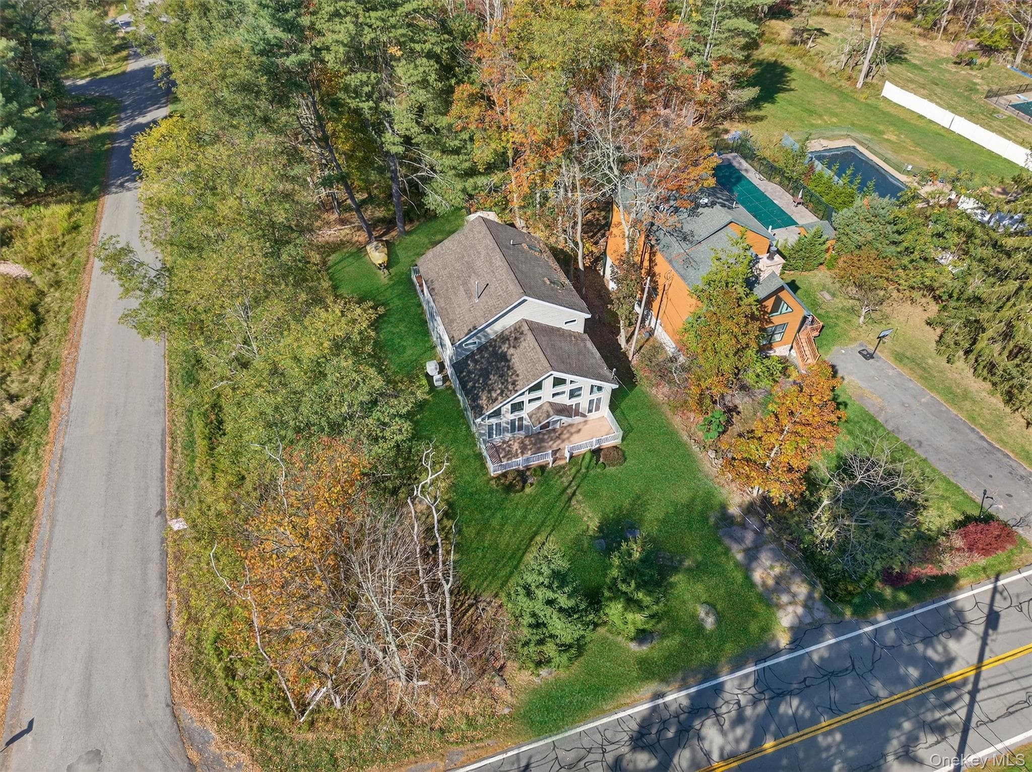 518 Sackett Lake Road thumbnail 4