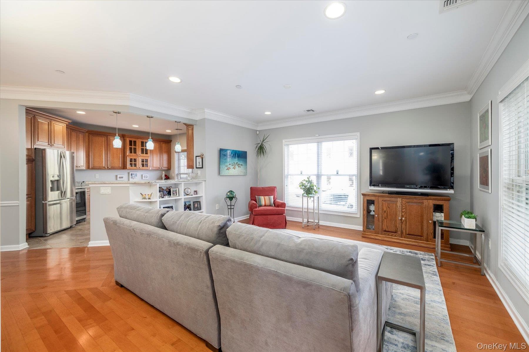 77 Maple Avenue Unit: 100 thumbnail 6