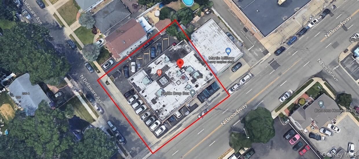 1061 N Broadway thumbnail 2