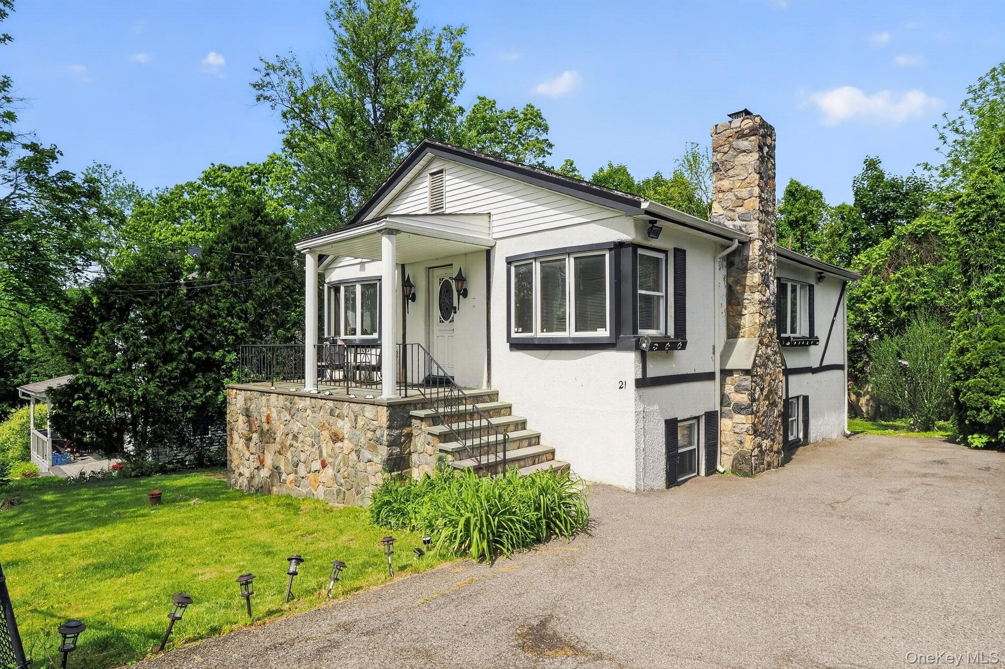 21 Sussex Road thumbnail 2