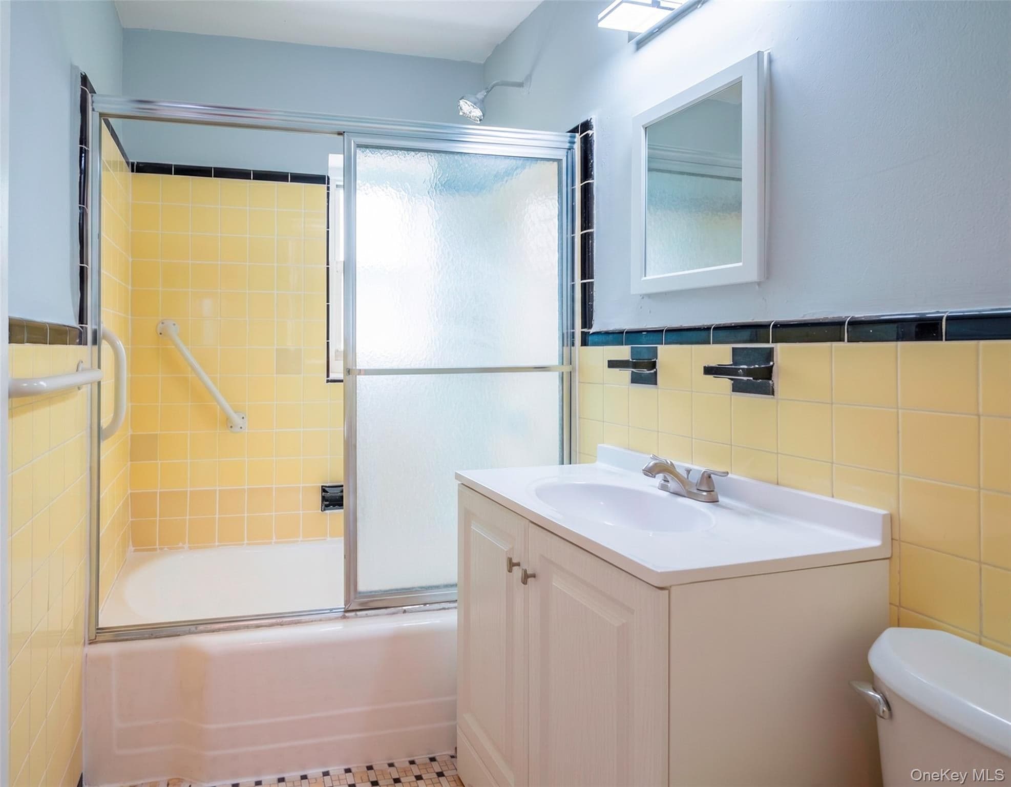221 Middle Neck Road Unit: G5 thumbnail 25