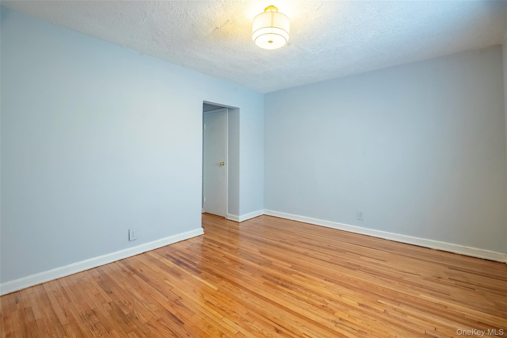 221 Middle Neck Road Unit: G5 thumbnail 9