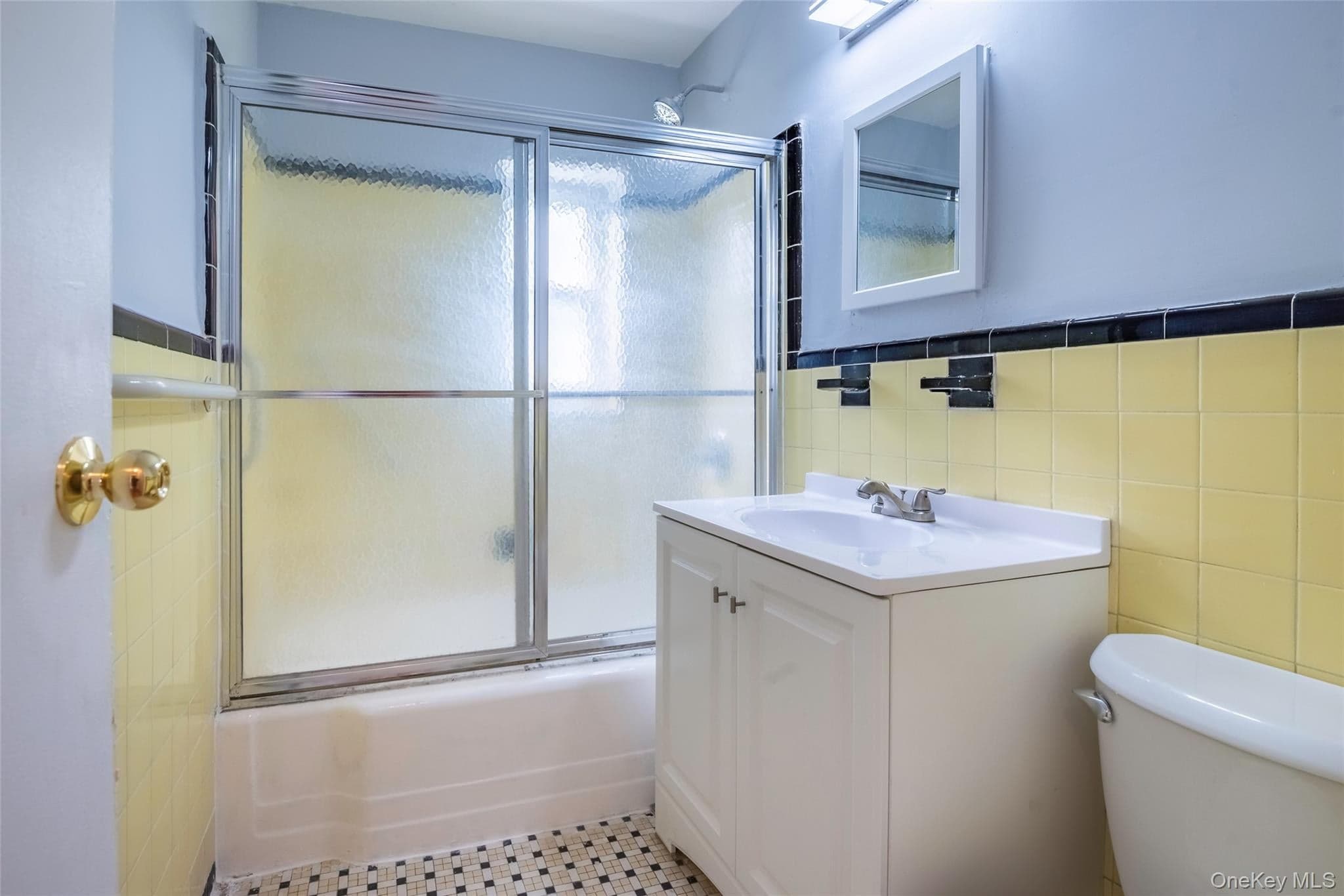 221 Middle Neck Road Unit: G5 thumbnail 20