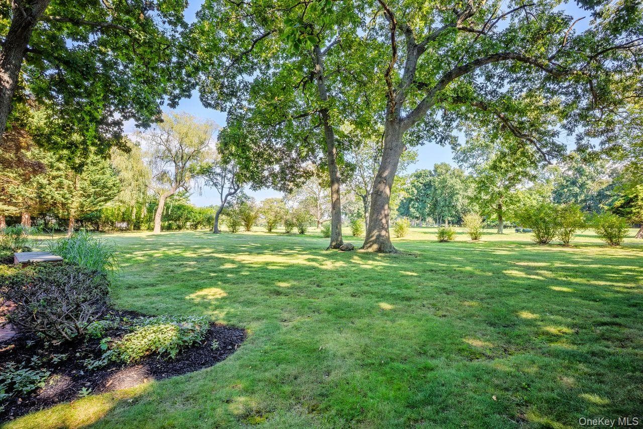 30 Fairway Drive thumbnail 26