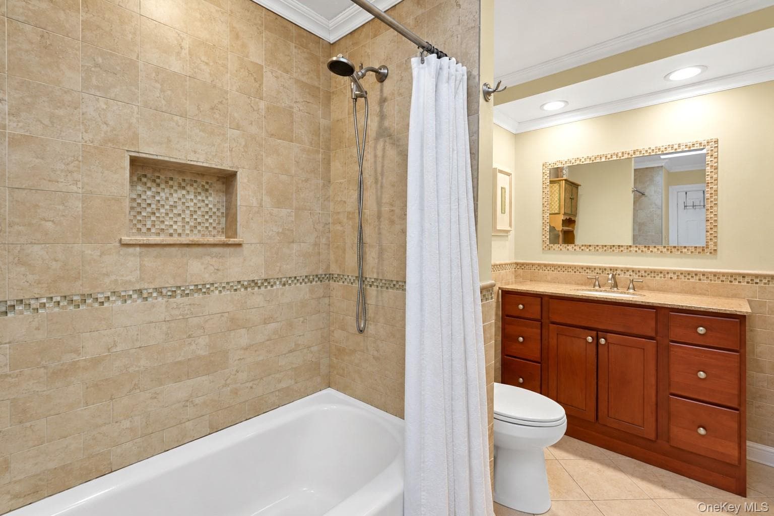 145 Thames Street thumbnail 18