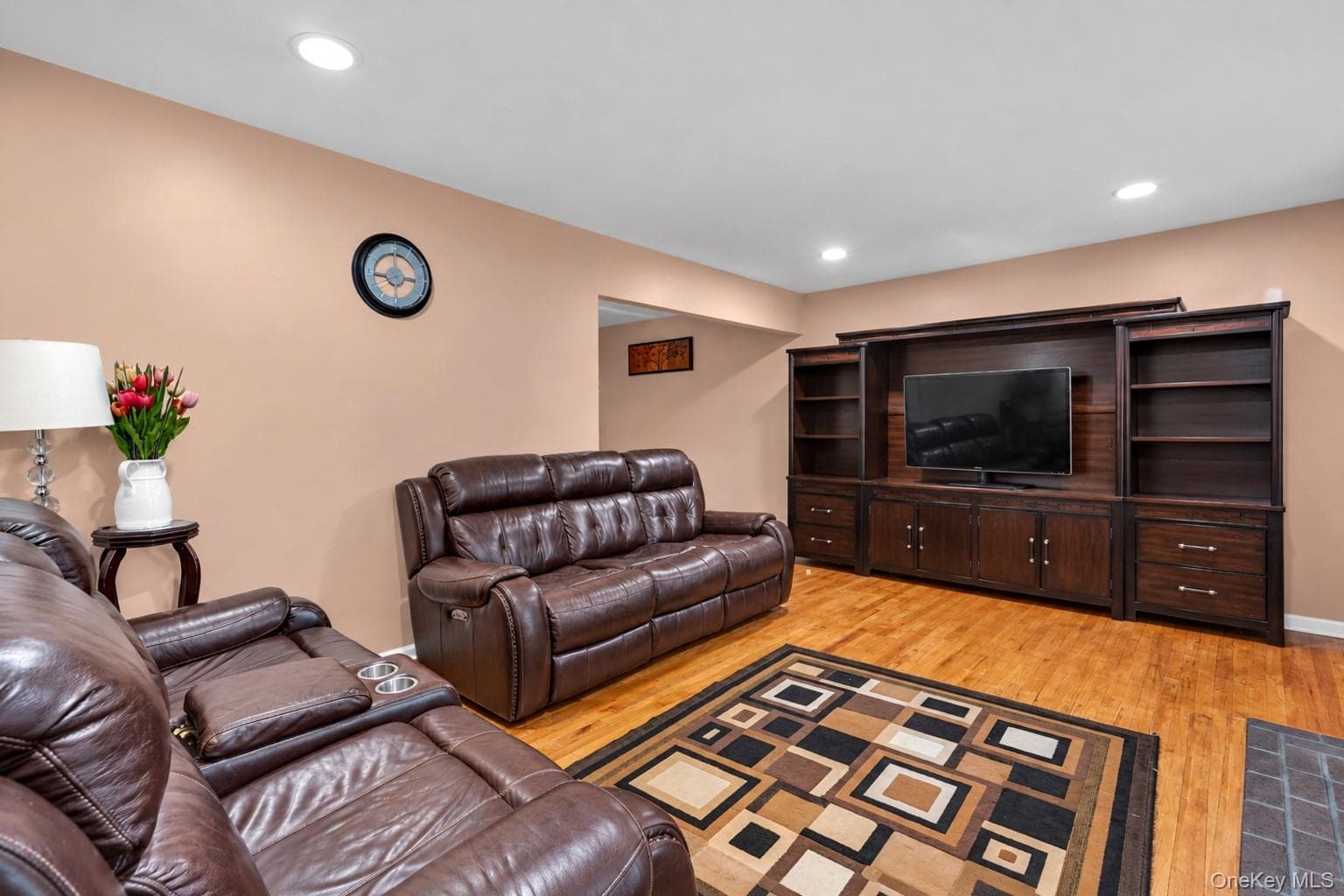 145 Thames Street thumbnail 4