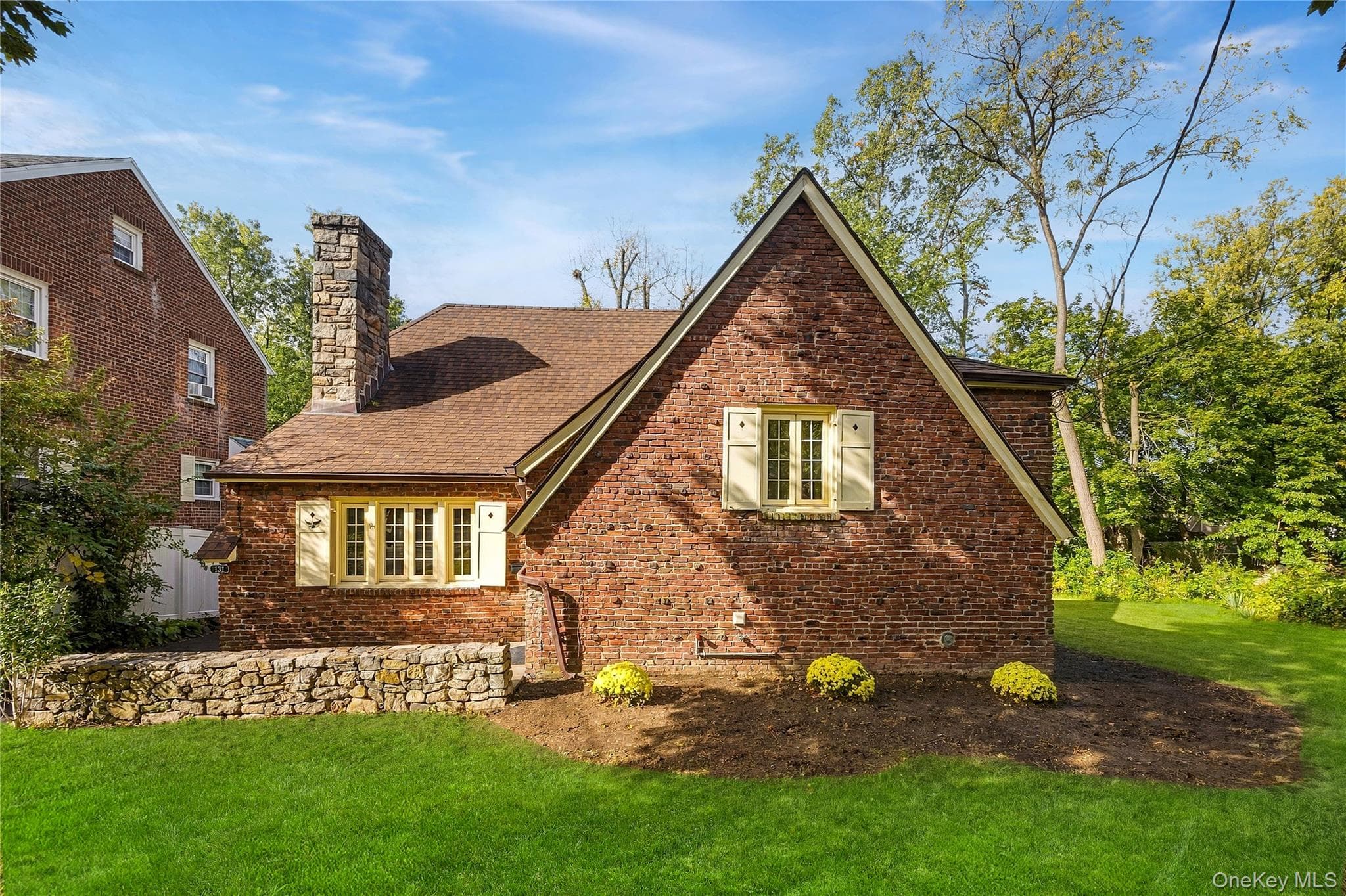 131 Westminster Drive photo 1