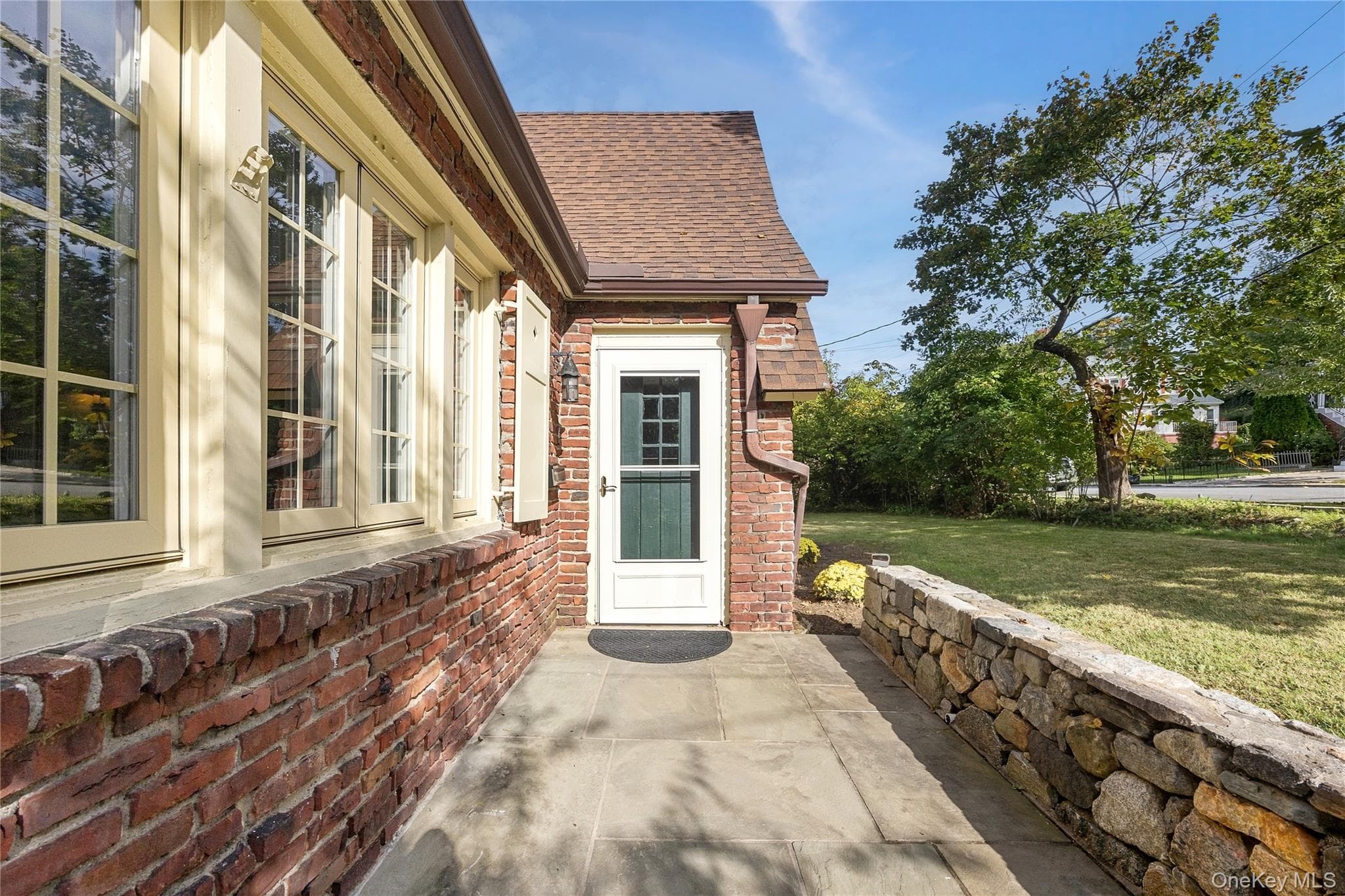 131 Westminster Drive thumbnail 2