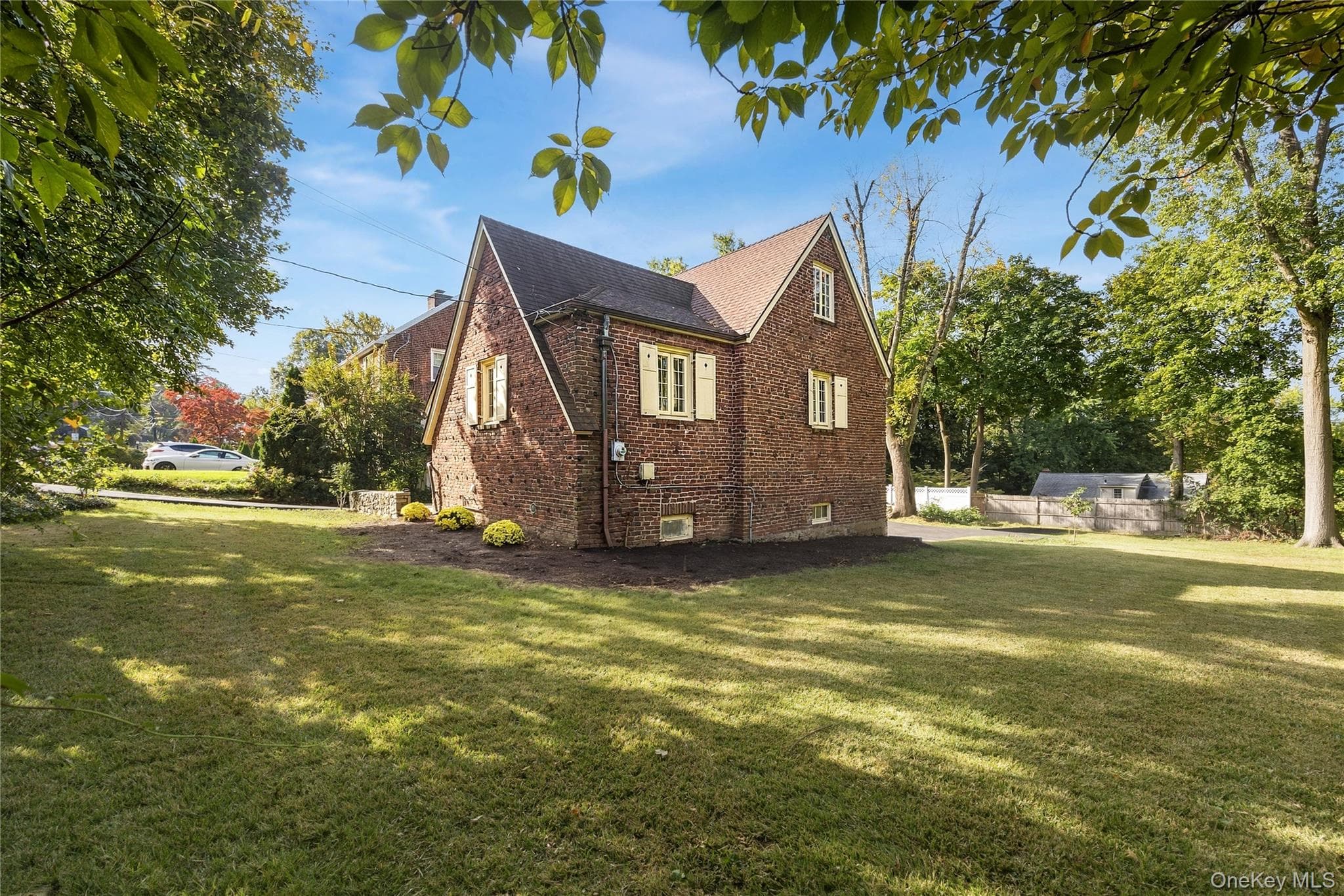 131 Westminster Drive thumbnail 44