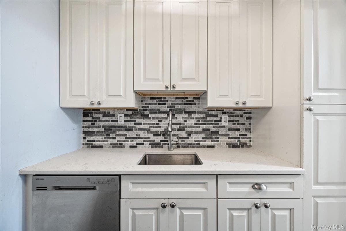 42 Richmond Boulevard Unit: 3A thumbnail 9