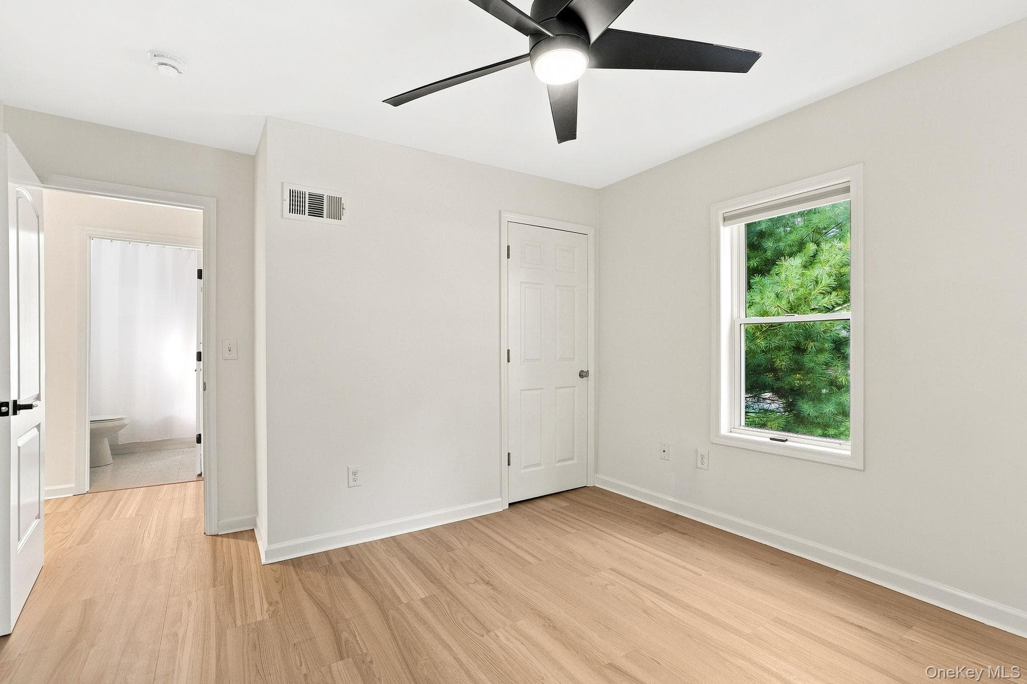32 Red Oaks Mill Road thumbnail 19