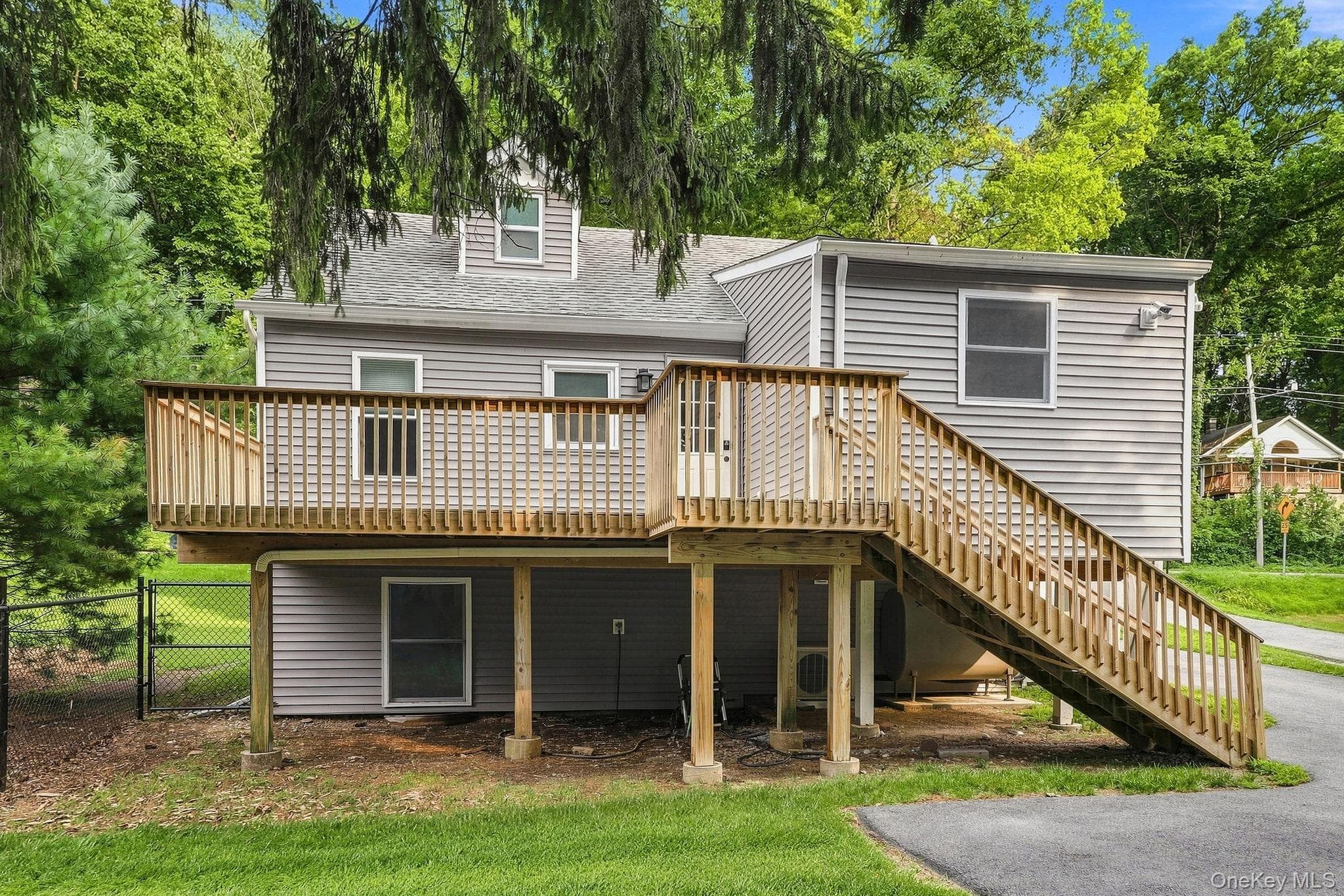 32 Red Oaks Mill Road thumbnail 2