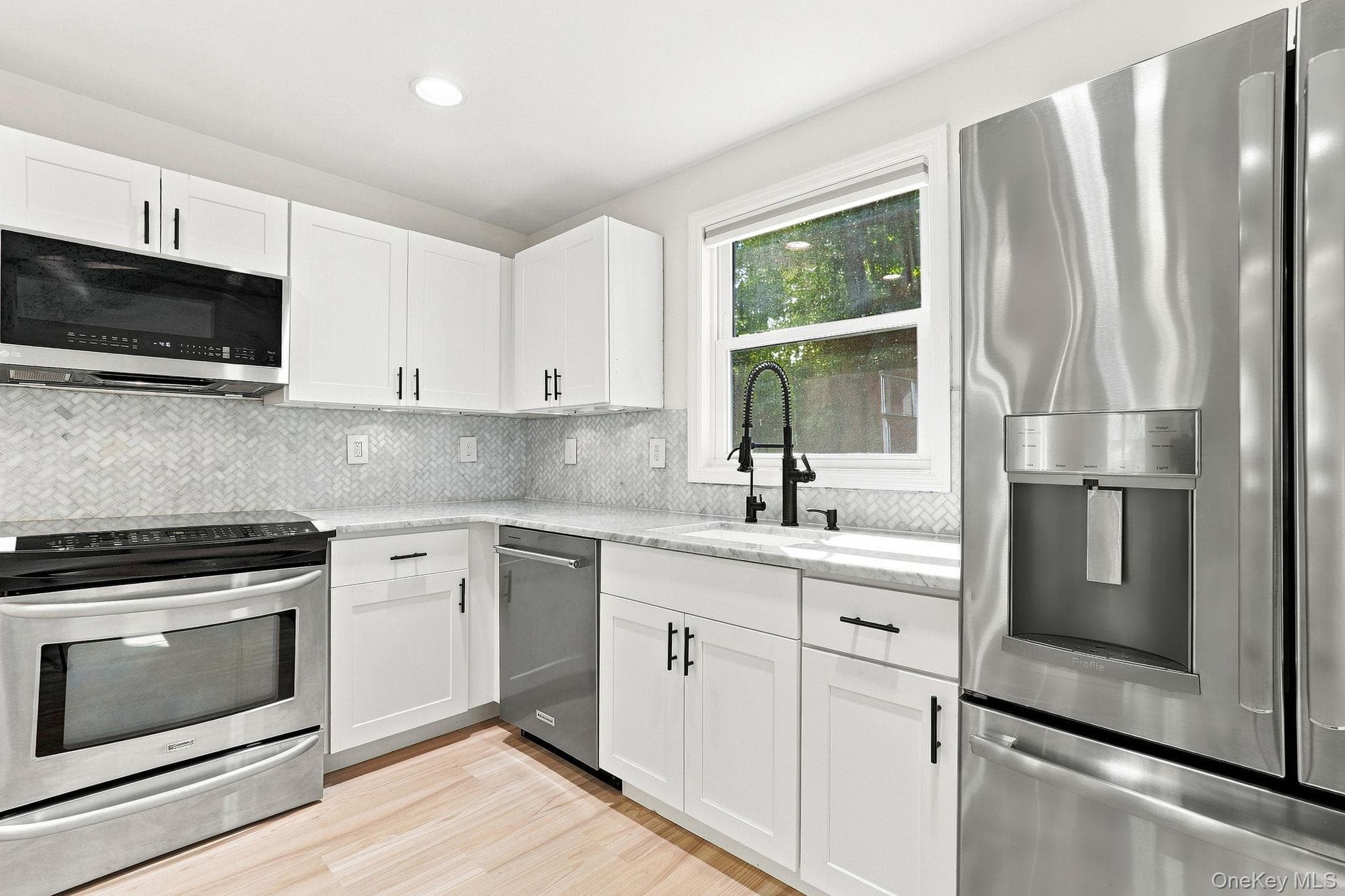 32 Red Oaks Mill Road thumbnail 14