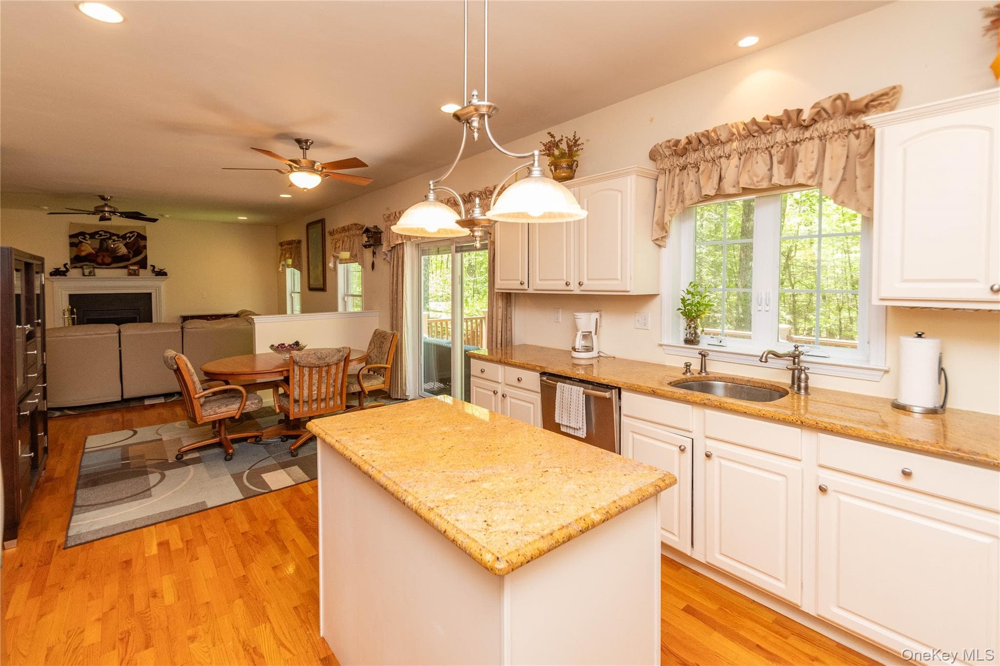 14 Glen Rock Circle thumbnail 10