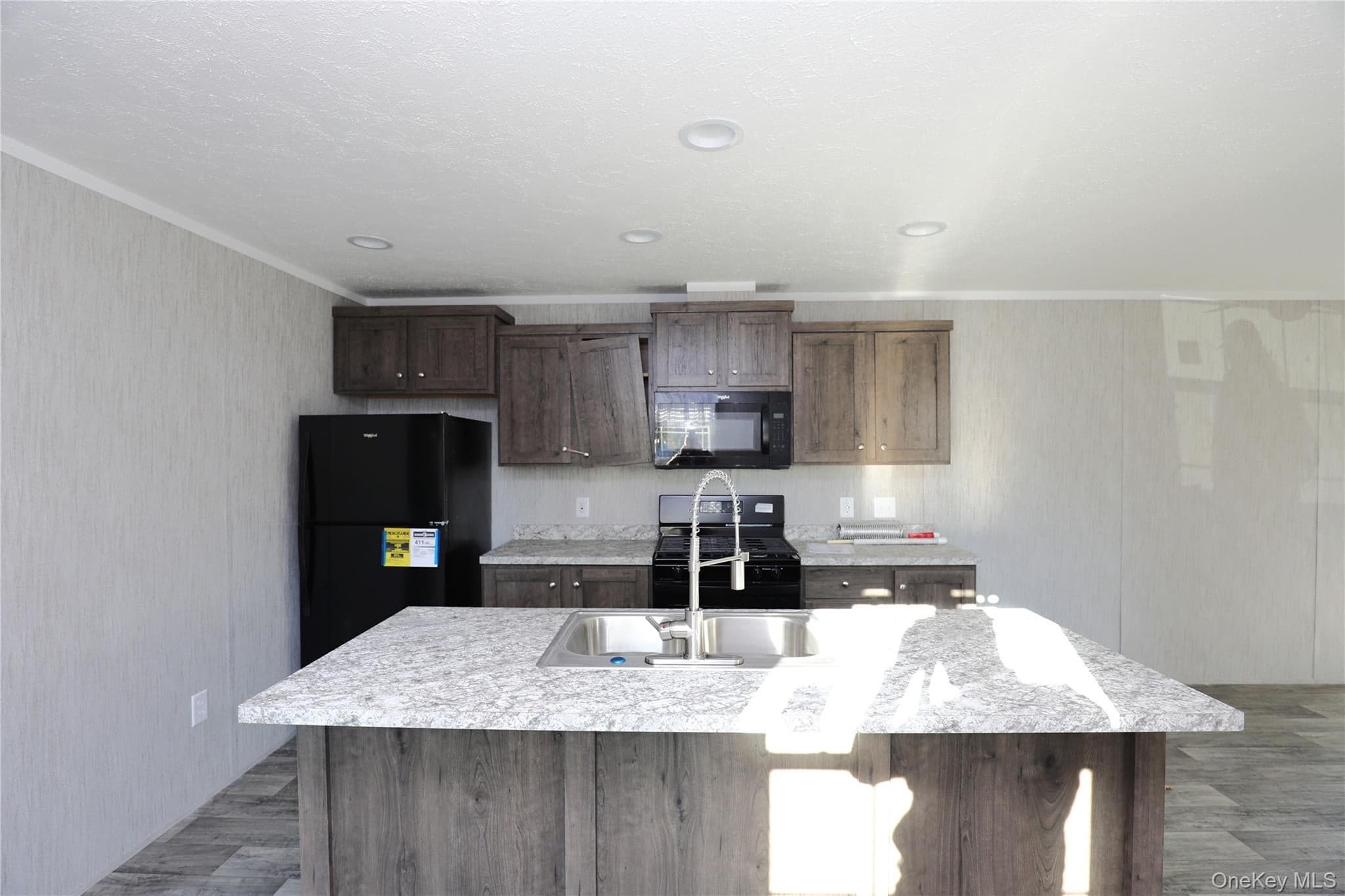 414 Joslen Boulevard Unit: 1 thumbnail 4