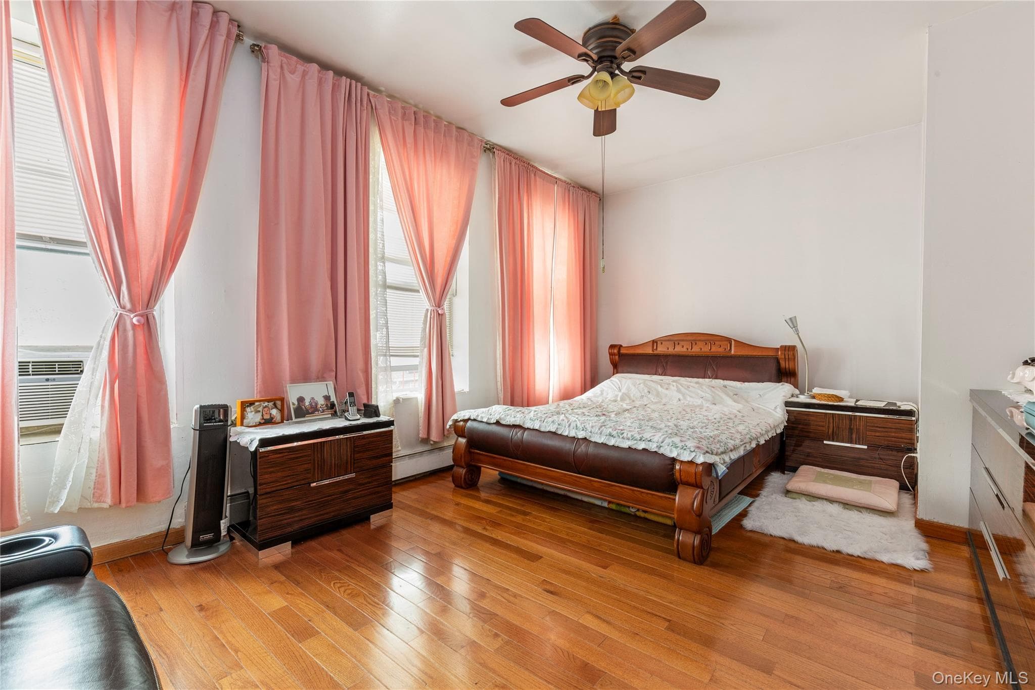 1727 E 14th Street thumbnail 6