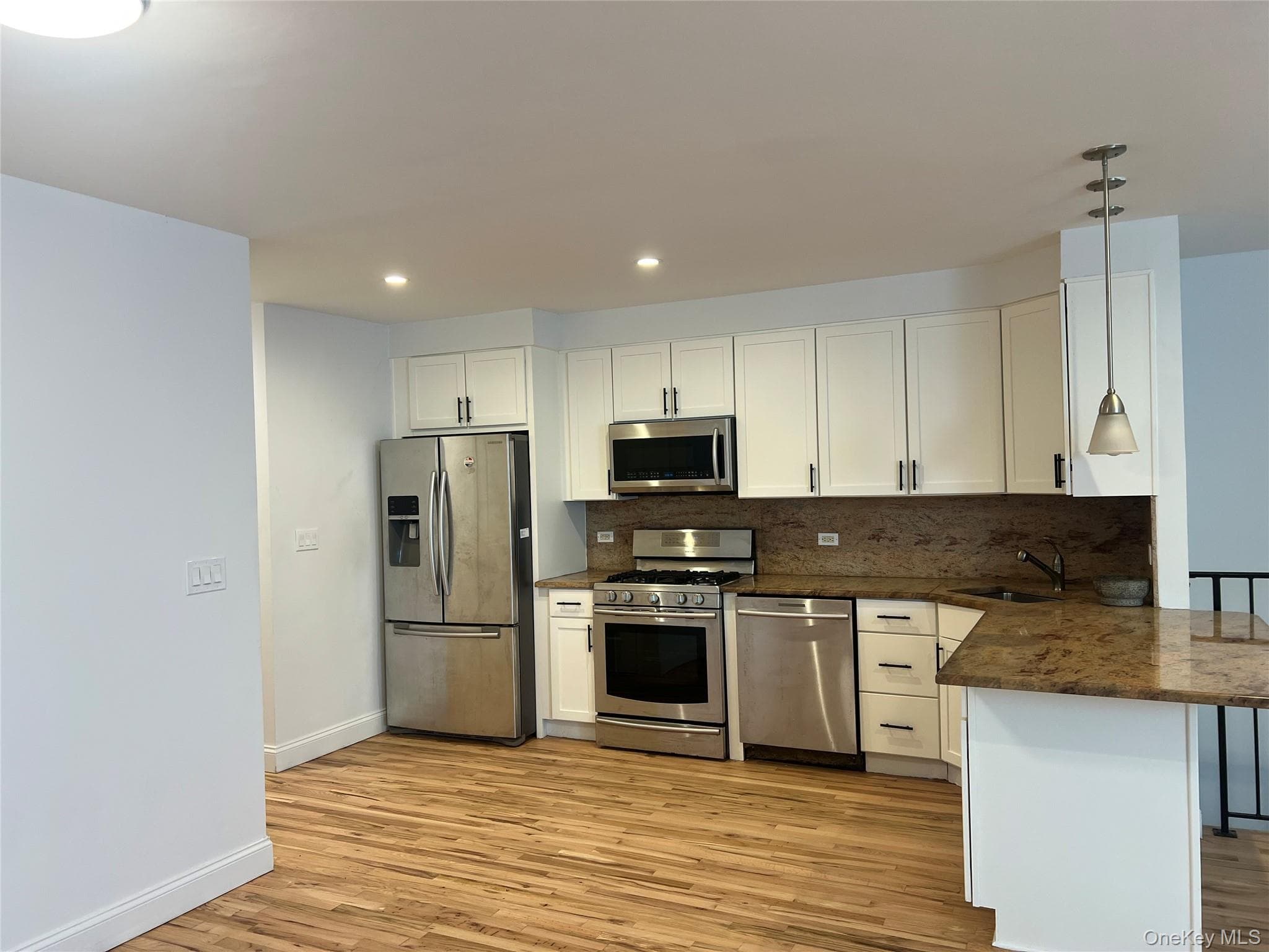 10008 Shore Front Parkway Unit: 20A thumbnail 8