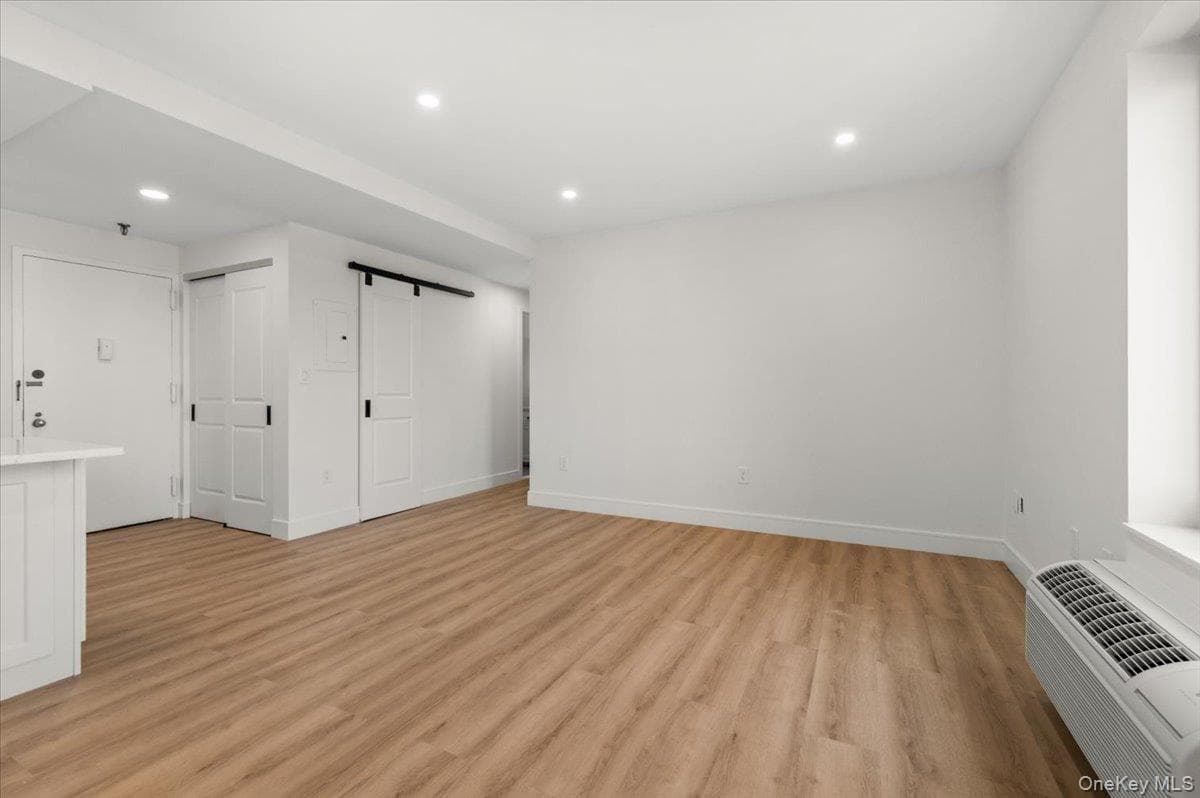 100 Broadway Unit: 4T thumbnail 14
