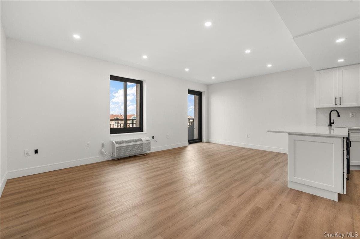 100 Broadway Unit: 4T thumbnail 8