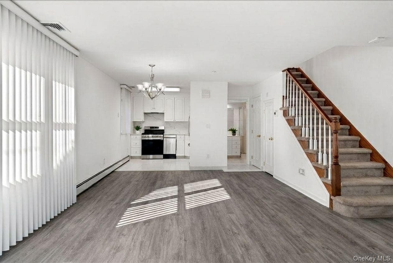 27 Woodside Avenue Unit: Apt B thumbnail 2