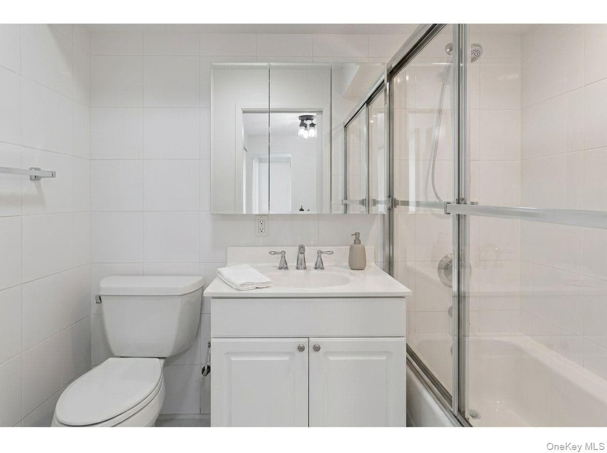 27 Woodside Avenue Unit: Apt B thumbnail 11
