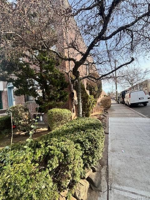 8423 14th Avenue thumbnail 32