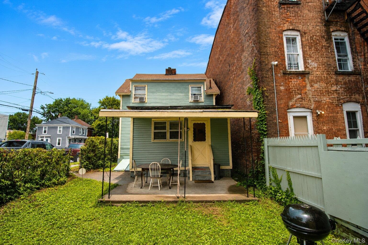 105 Carson Avenue thumbnail 5