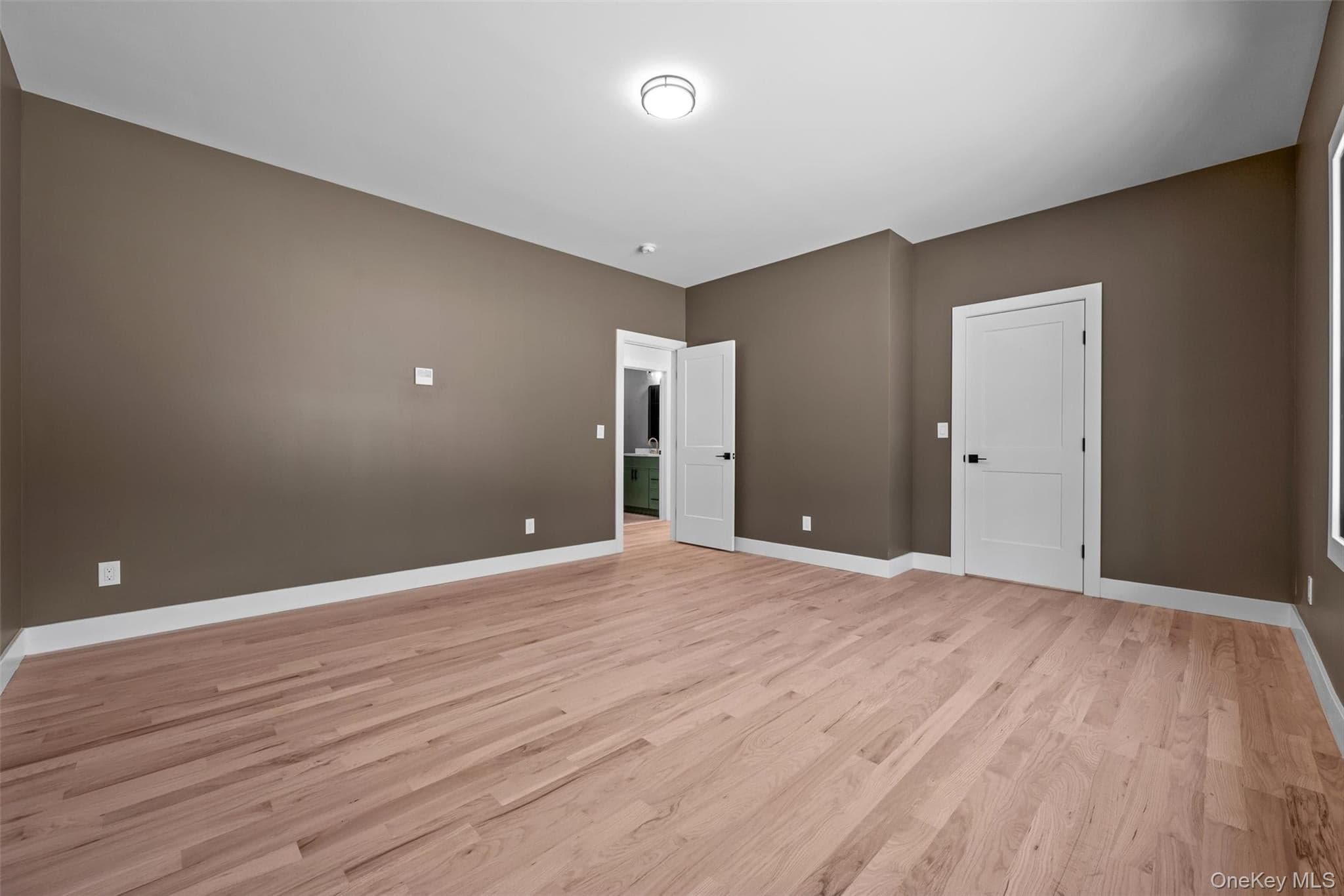 98 Fox Hill Road thumbnail 36