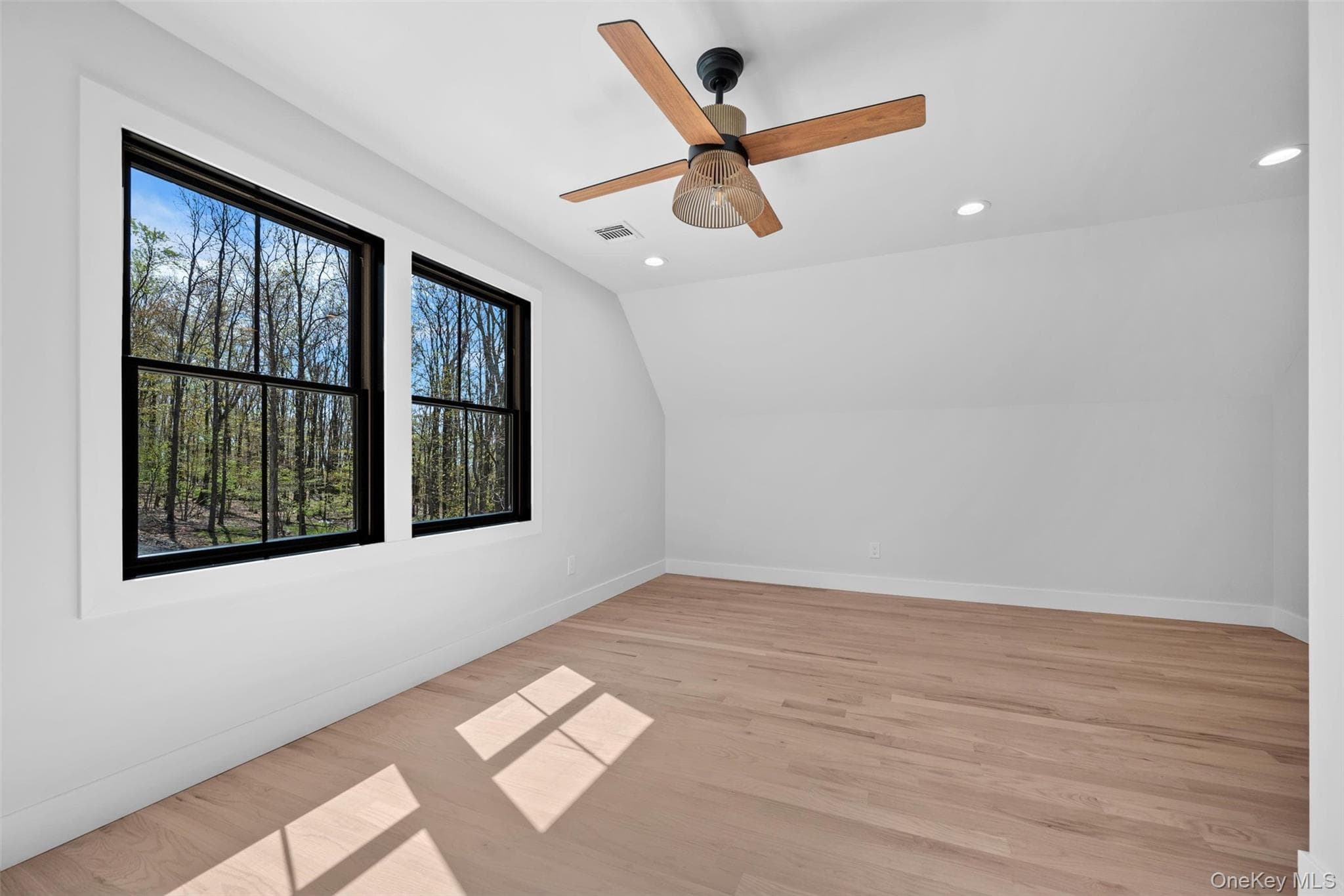 98 Fox Hill Road thumbnail 42