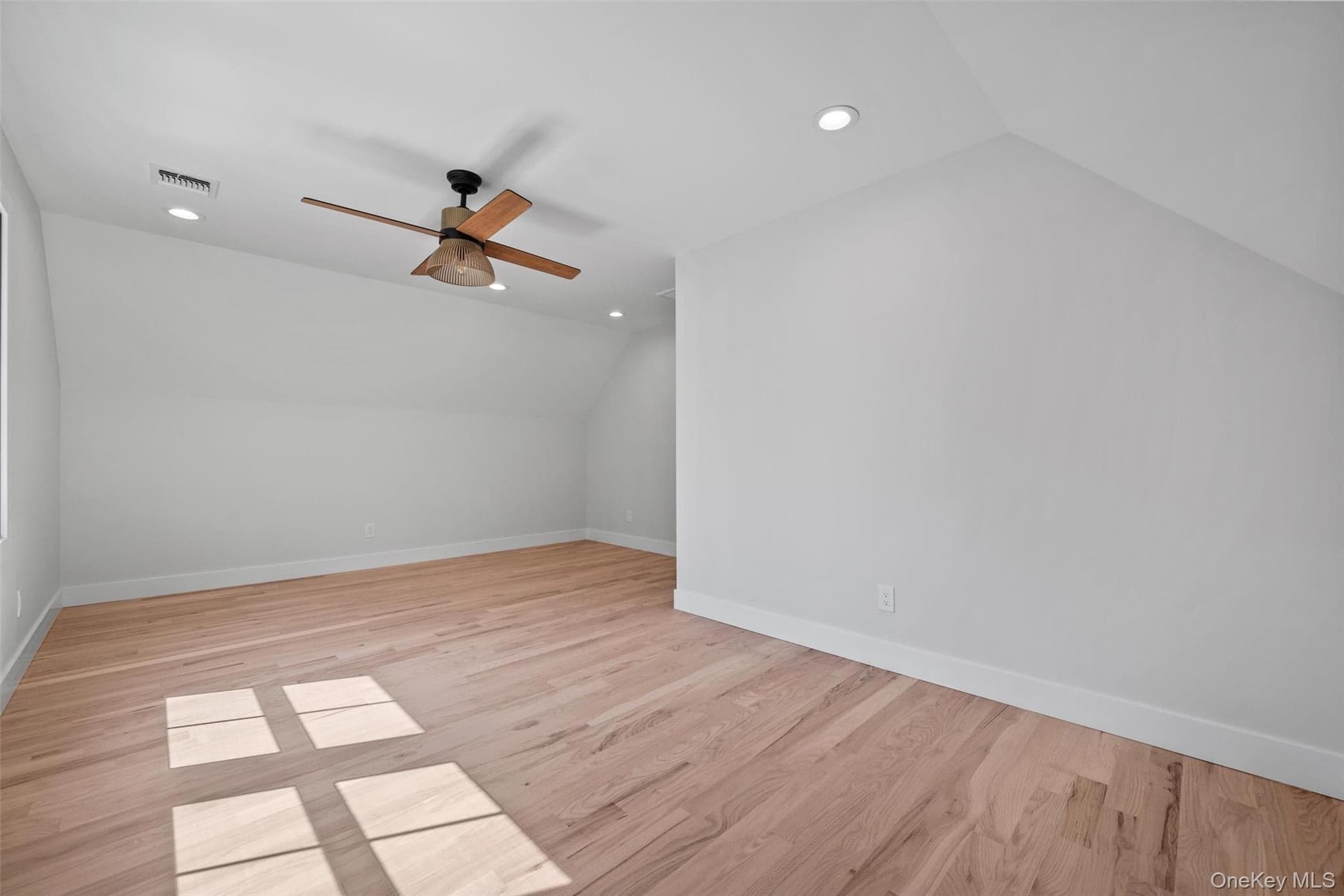 98 Fox Hill Road thumbnail 41