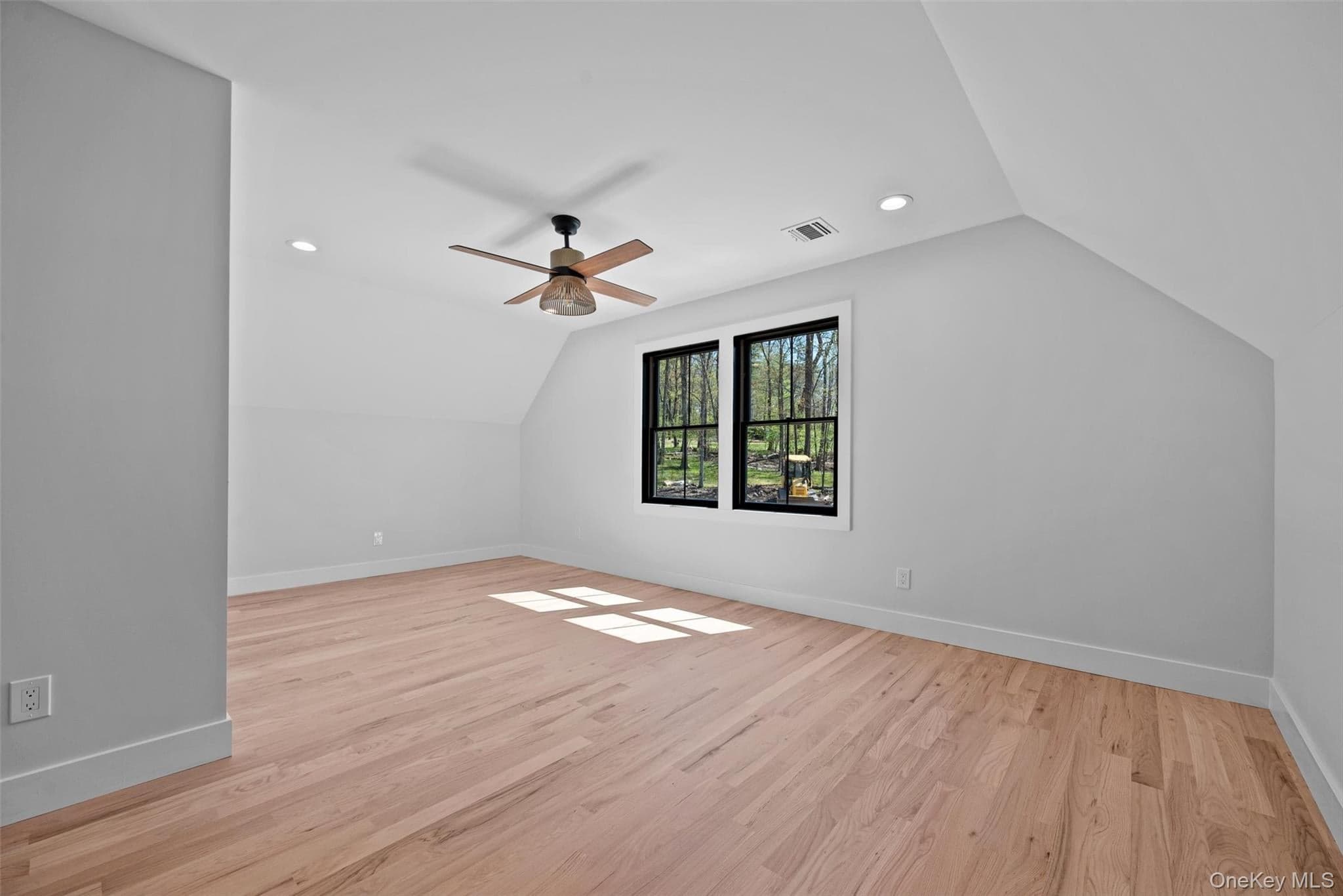 98 Fox Hill Road thumbnail 39